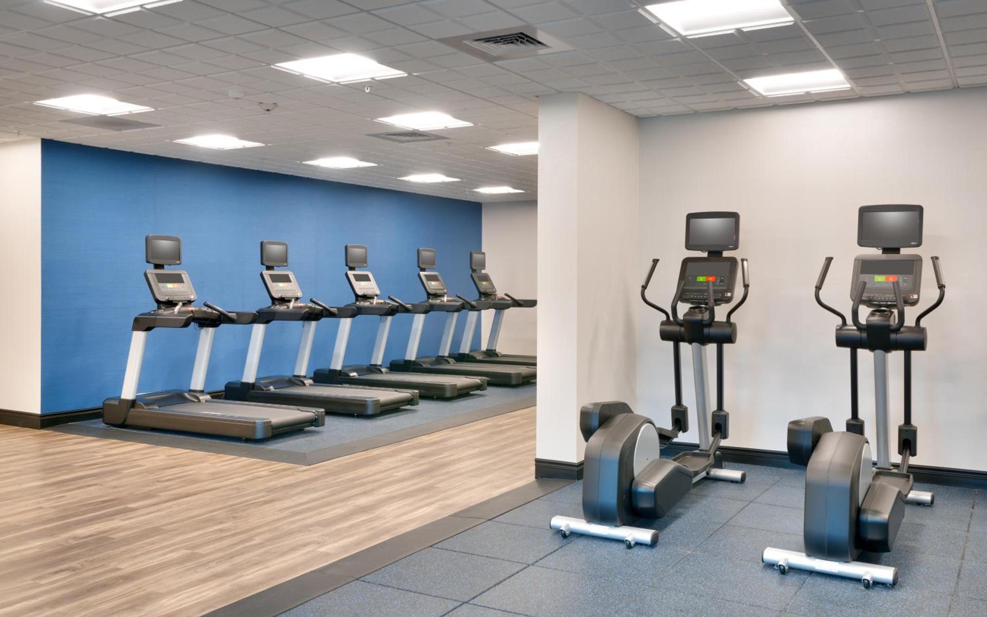 Holiday Inn Express & Suites - Gainesville I-75 by IHG photo 16