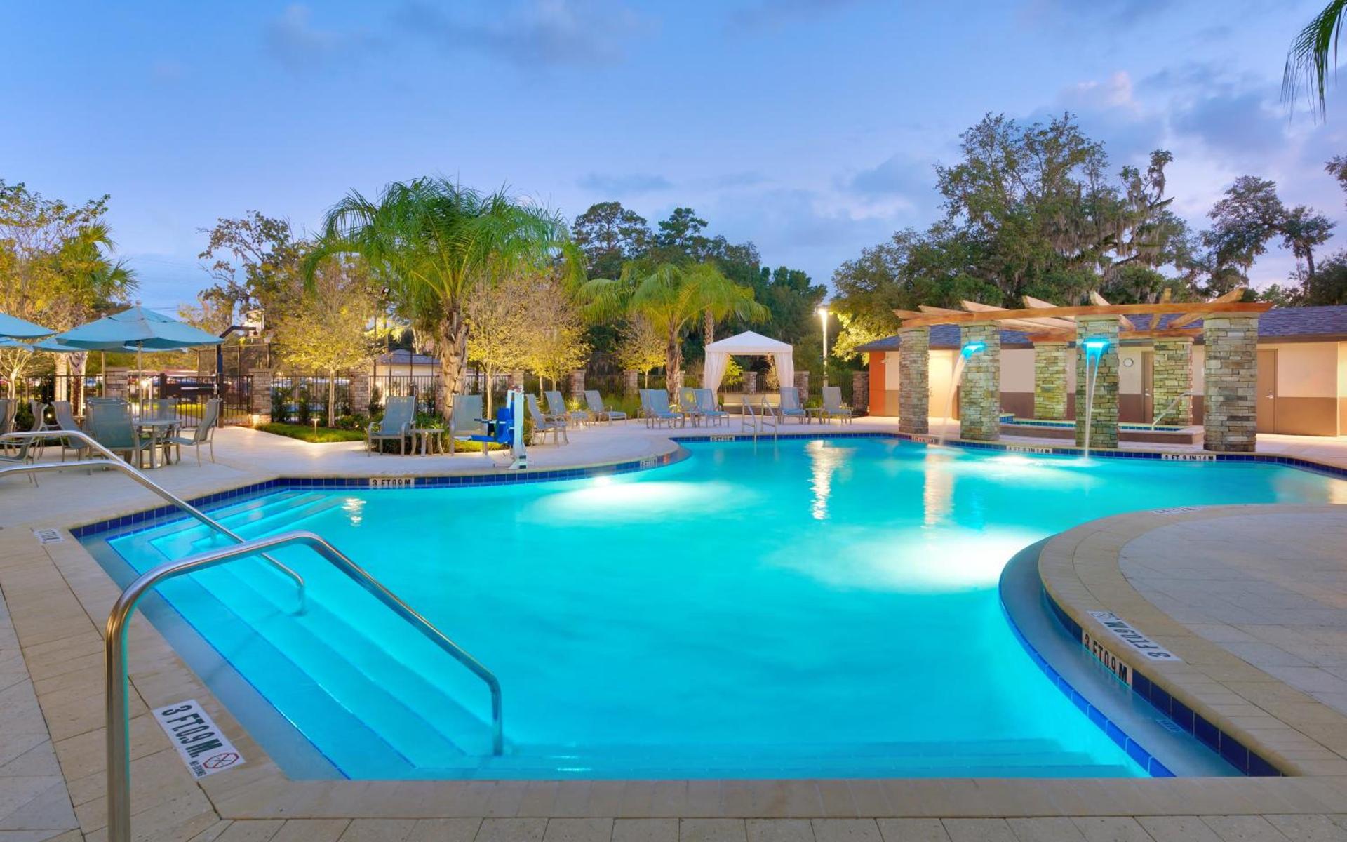 Holiday Inn Express & Suites - Gainesville I-75 by IHG photo 2