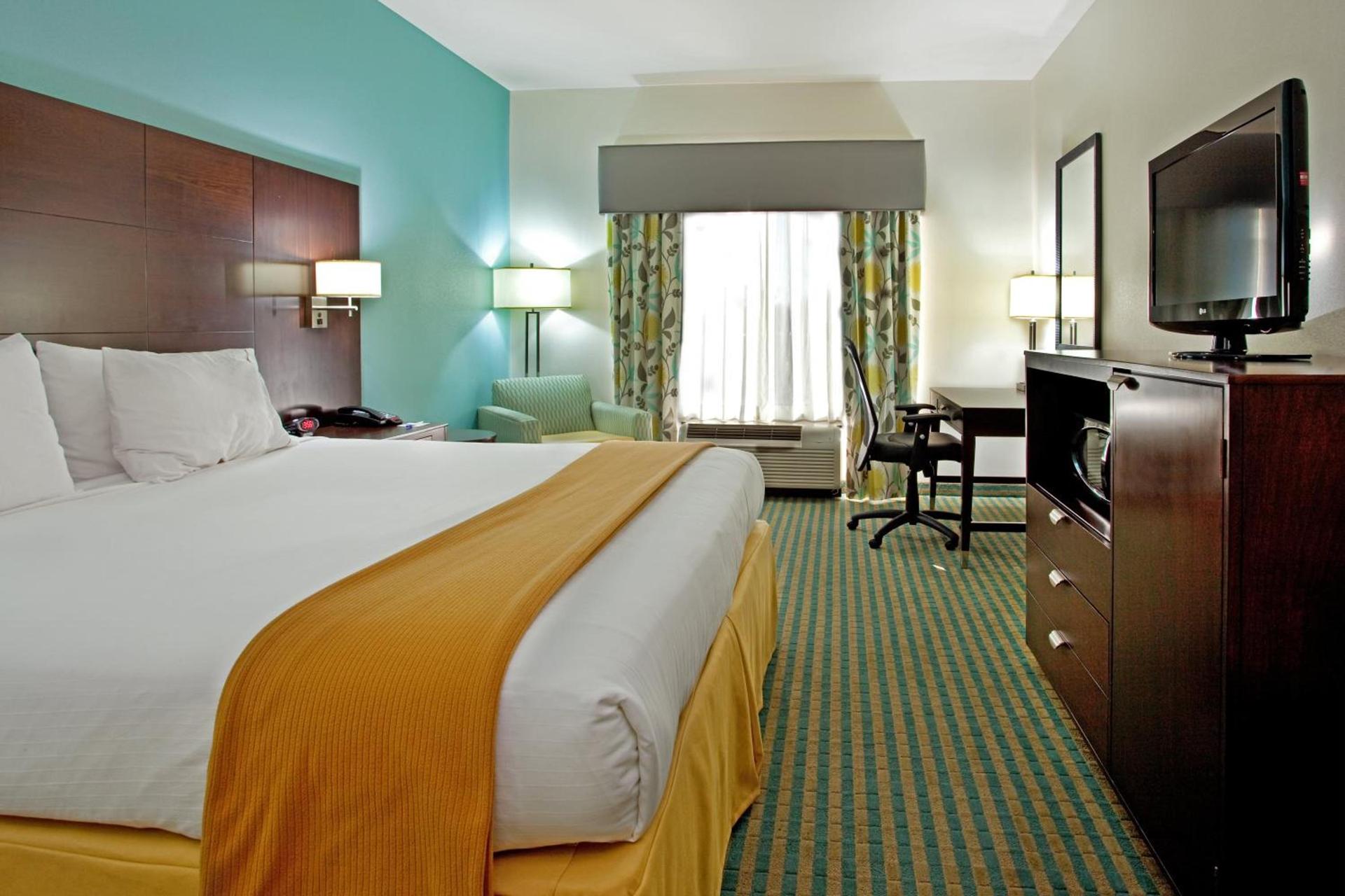Holiday Inn Express Hotel & Suites Picayune by IHG photo 36