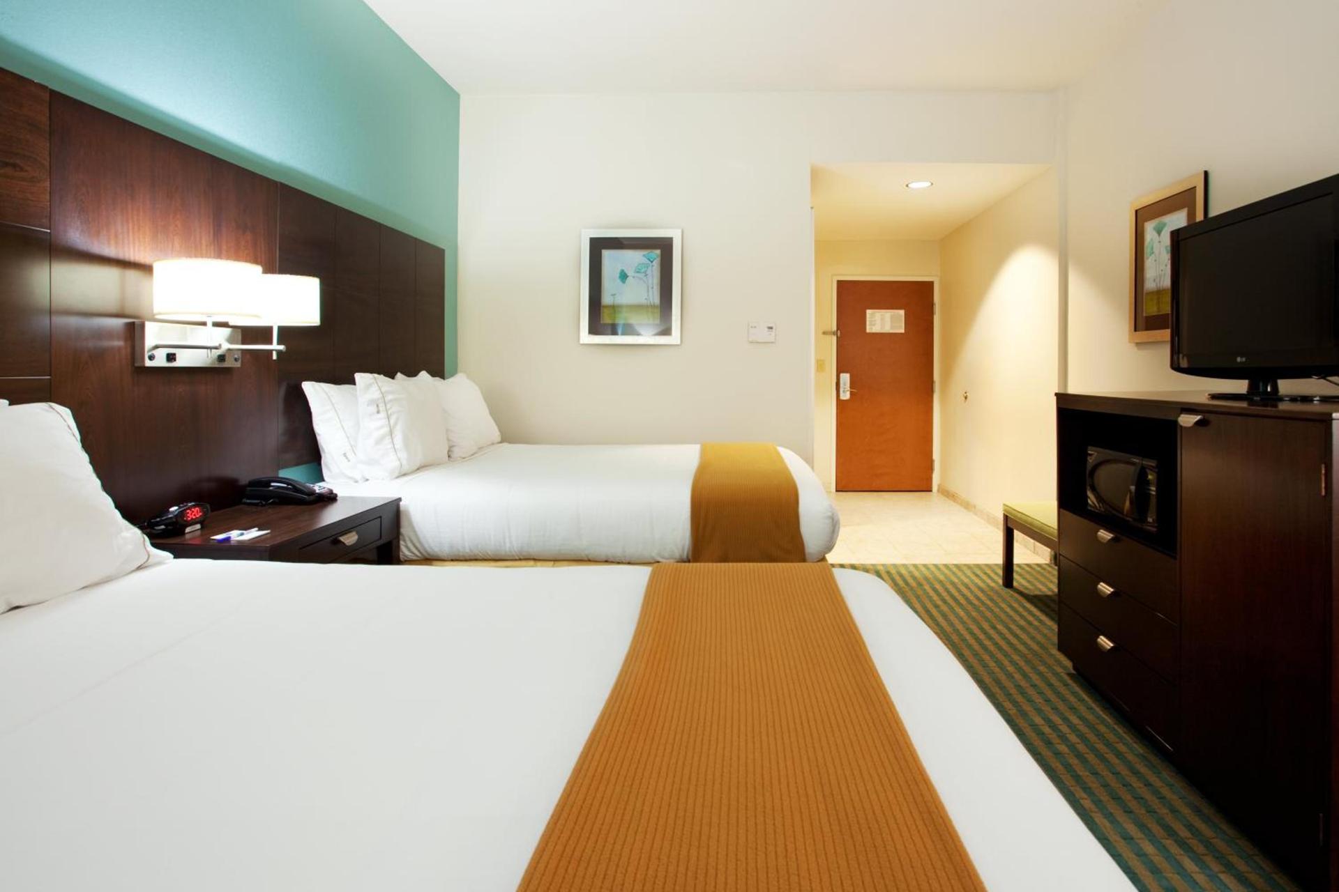 Holiday Inn Express Hotel & Suites Picayune by IHG photo 35