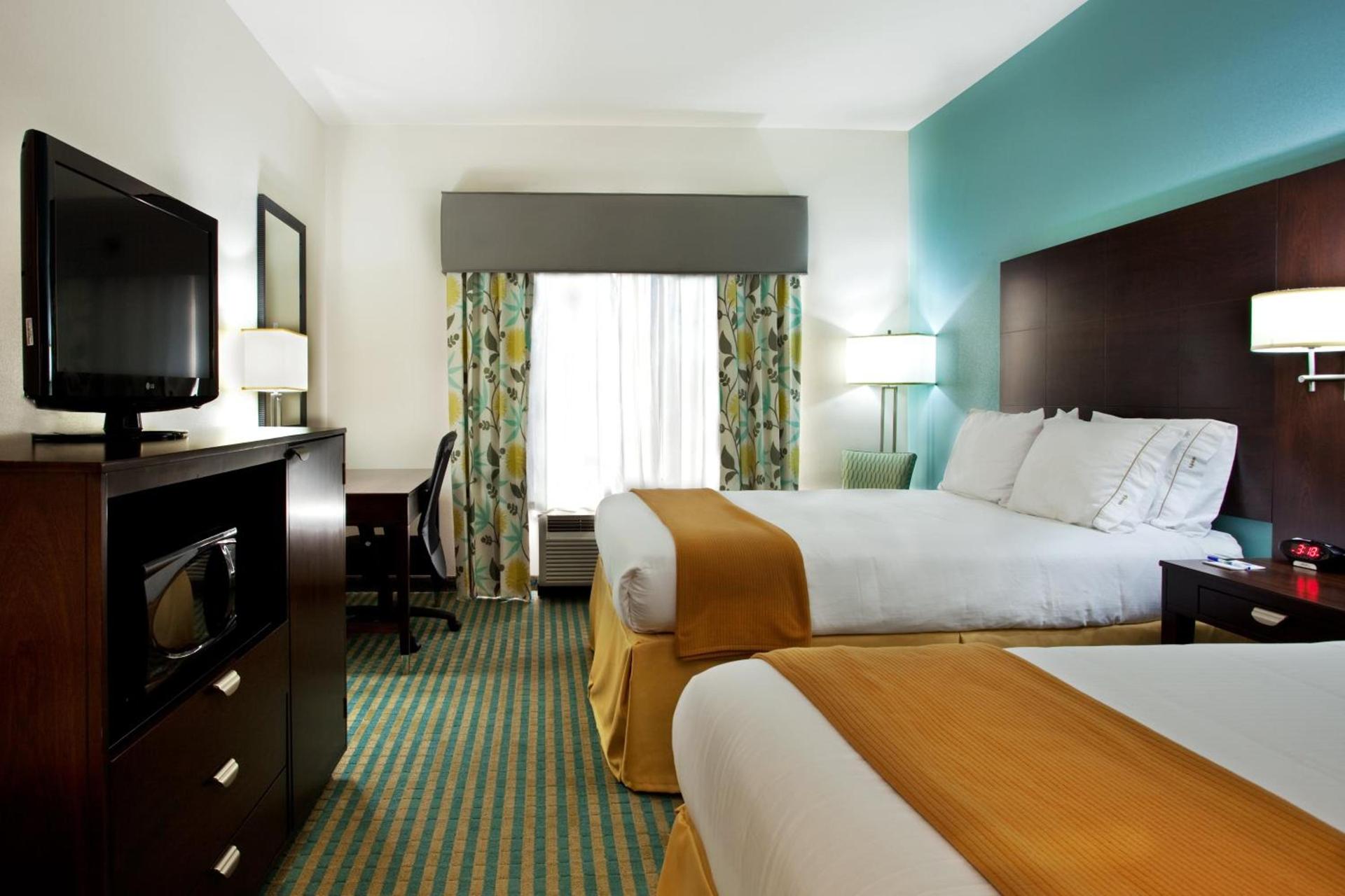 Holiday Inn Express Hotel & Suites Picayune by IHG photo 32