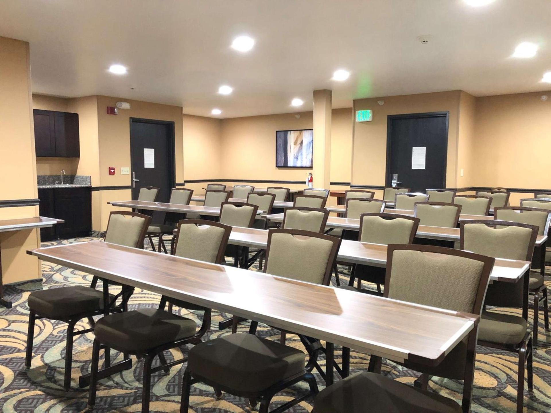 Best Western Plus Coldwater Hotel photo 8