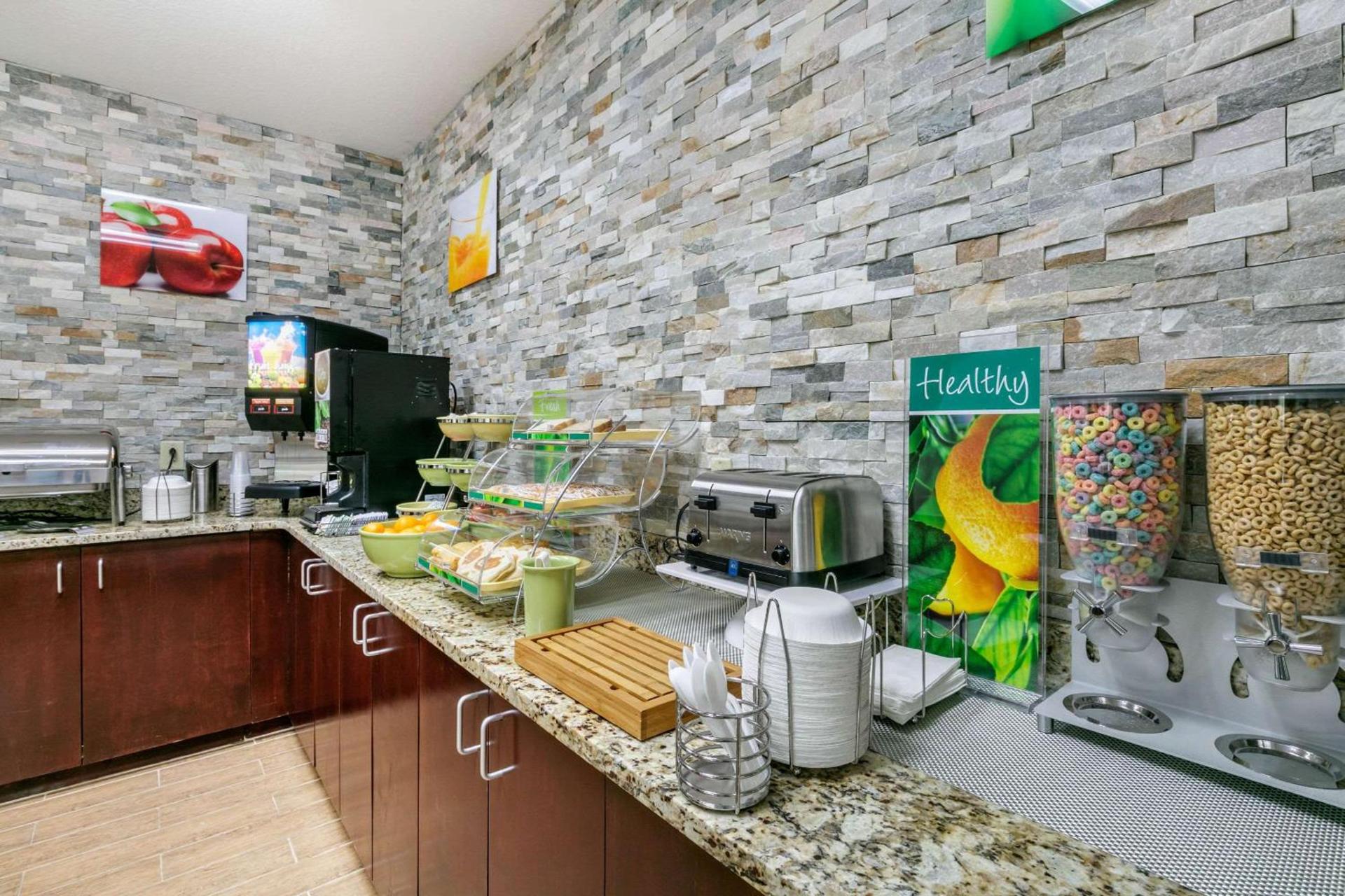 Quality Inn Monteagle photo 29