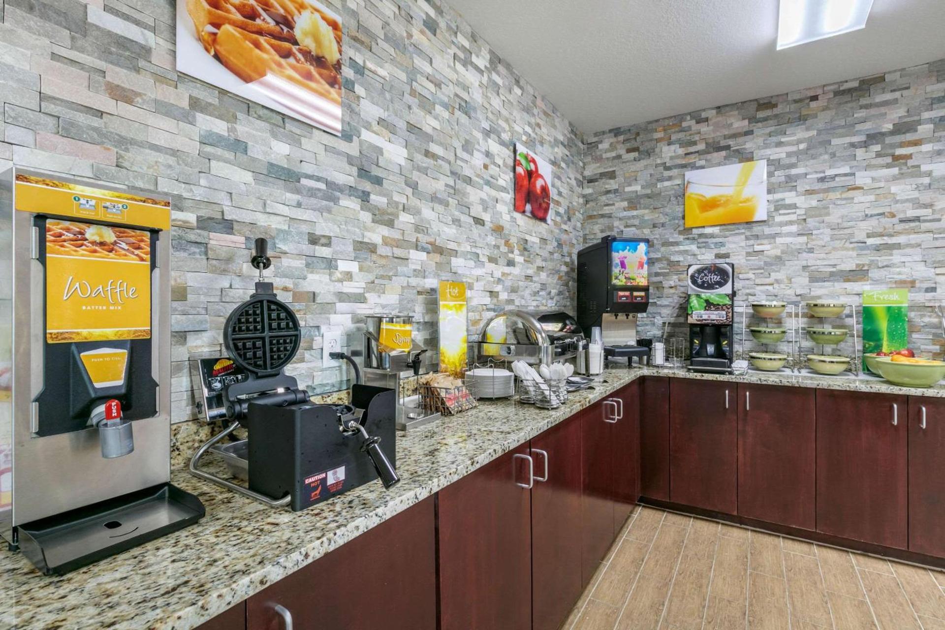 Quality Inn Monteagle photo 25