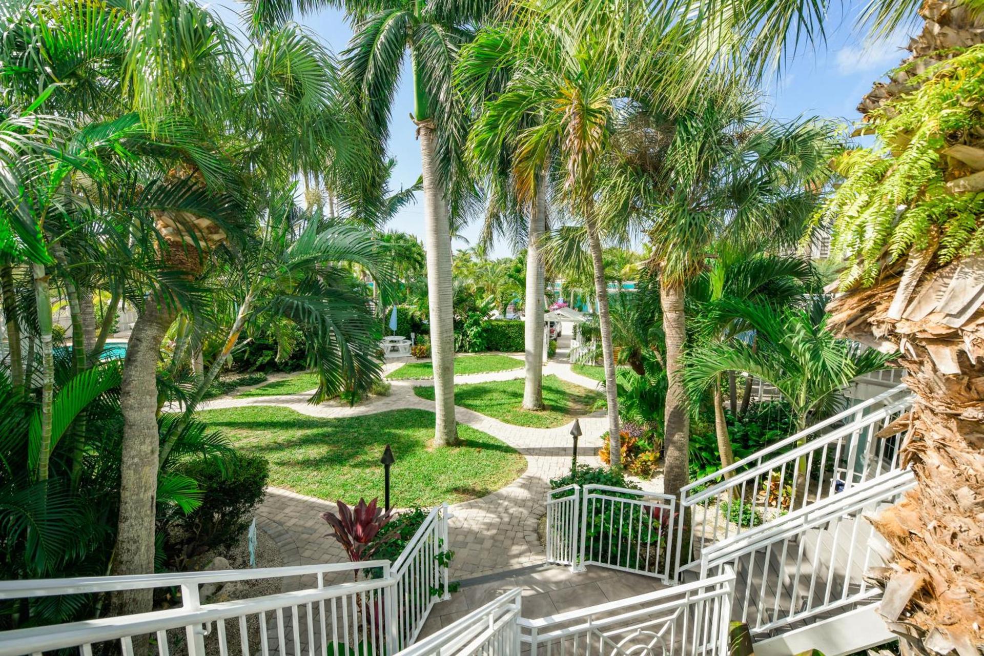 Tropical Breeze Resort photo 72