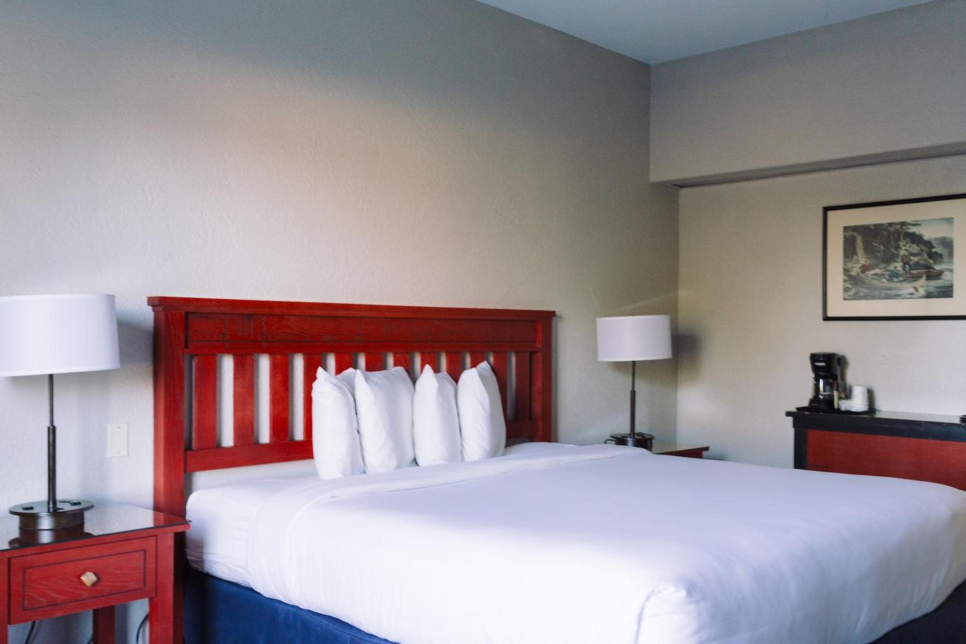 Wildwood Lodge & Suites photo 4