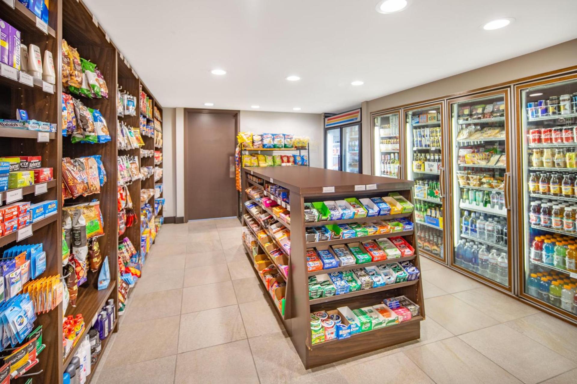 Holiday Inn Express San Diego Airport-Old Town by IHG photo 16
