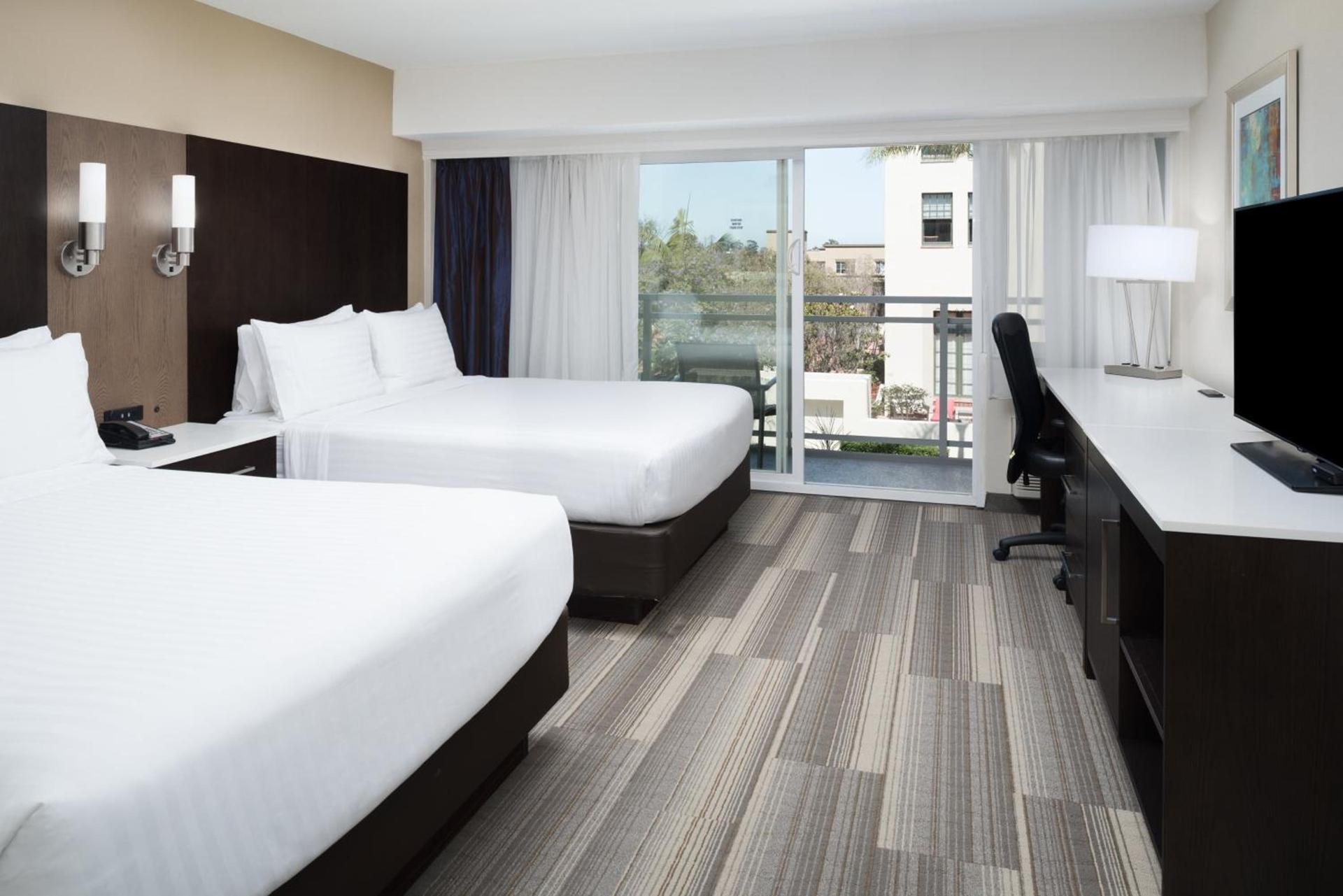 Holiday Inn Express - Downtown San Diego by IHG photo 44