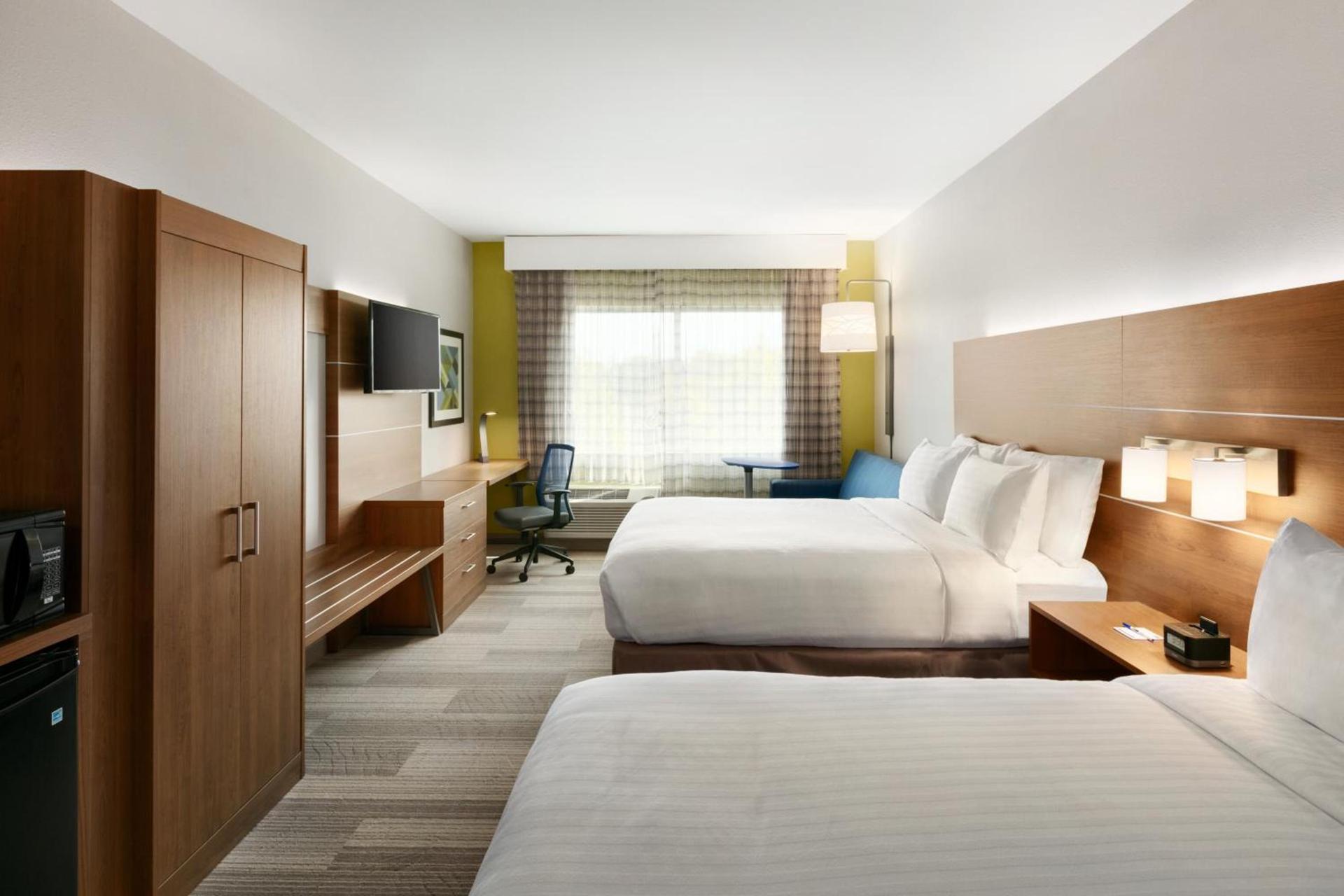 Holiday Inn Express & Suites Salisbury by IHG photo 45