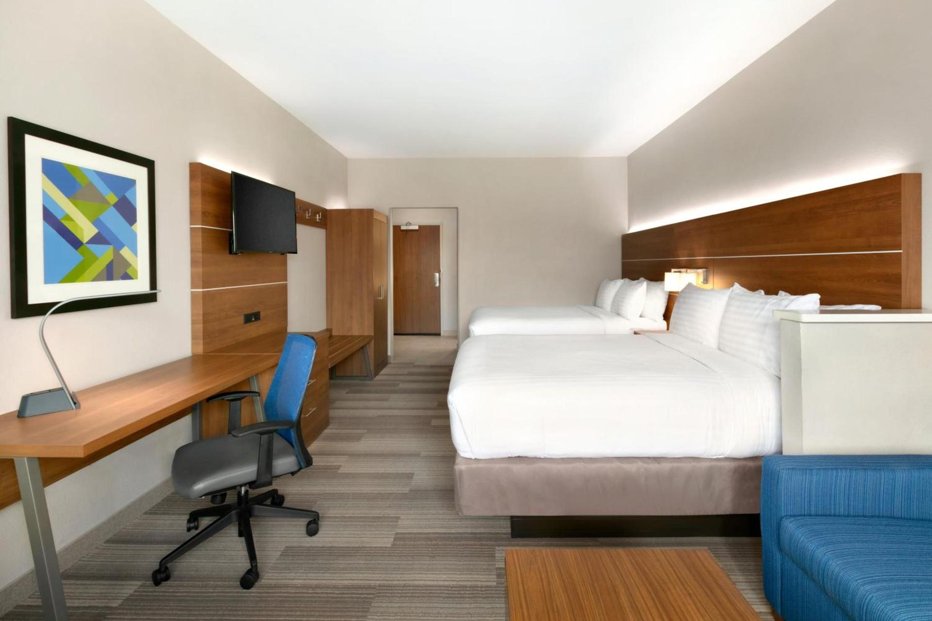 Holiday Inn Express & Suites Salisbury by IHG photo 24