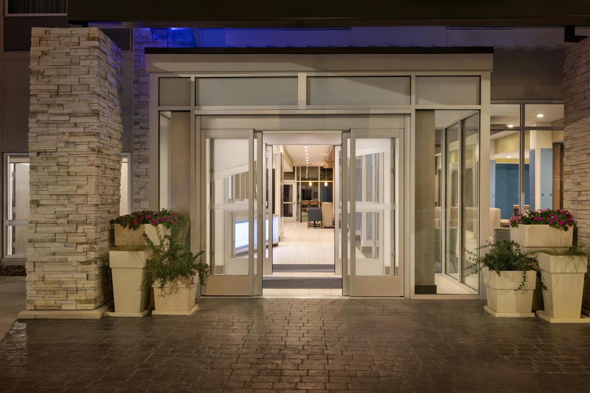 Holiday Inn Express & Suites Salisbury by IHG photo 33