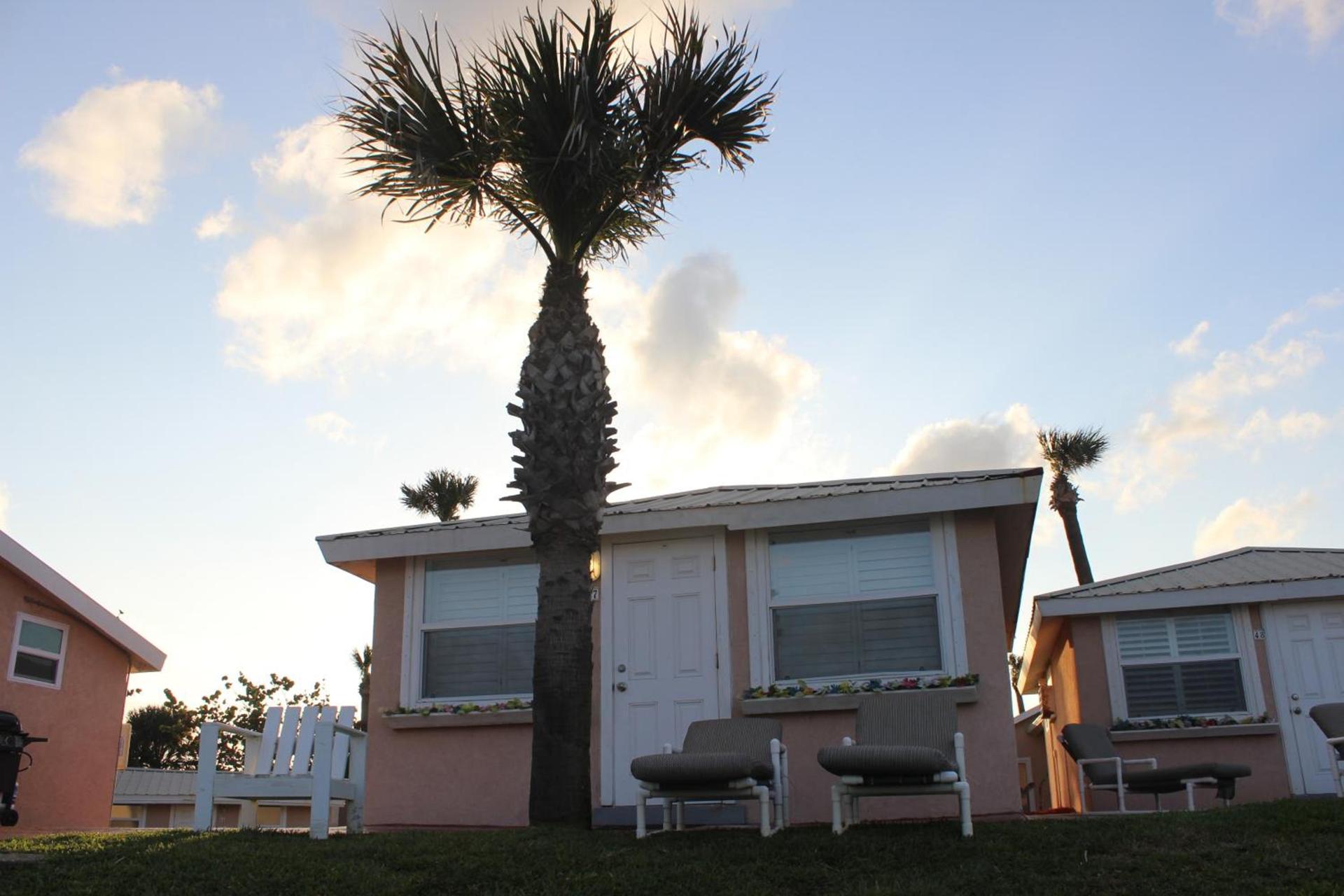 Shoreline Suites & Cabana Cottages – Beachfront photo 11
