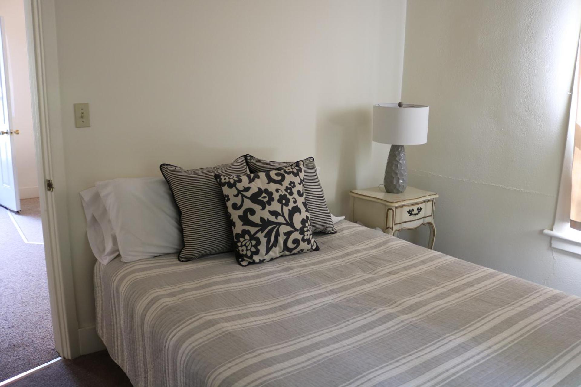 West Winds Motel & Cottages photo 86