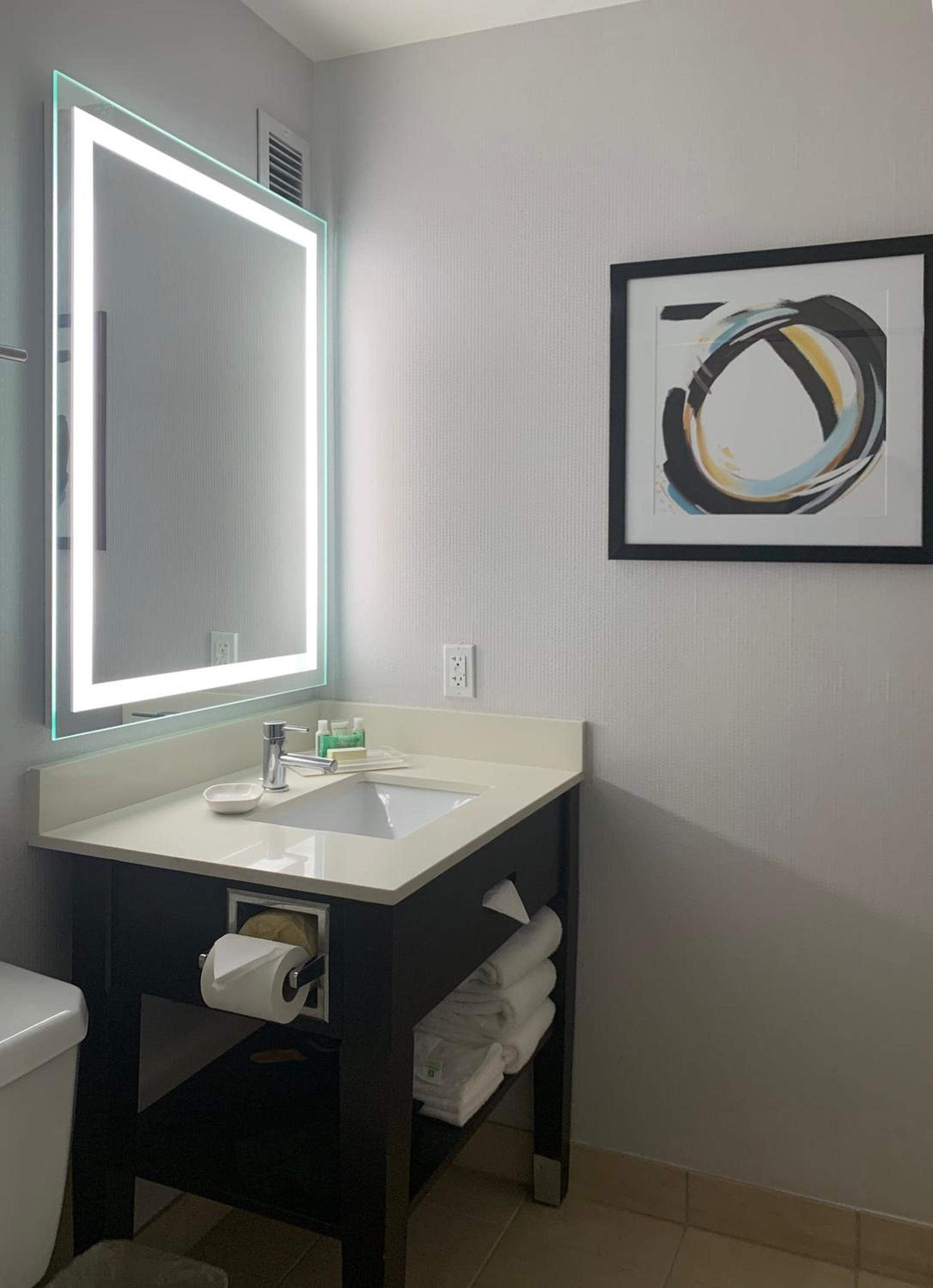 Holiday Inn Los Angeles - LAX Airport by IHG photo 4