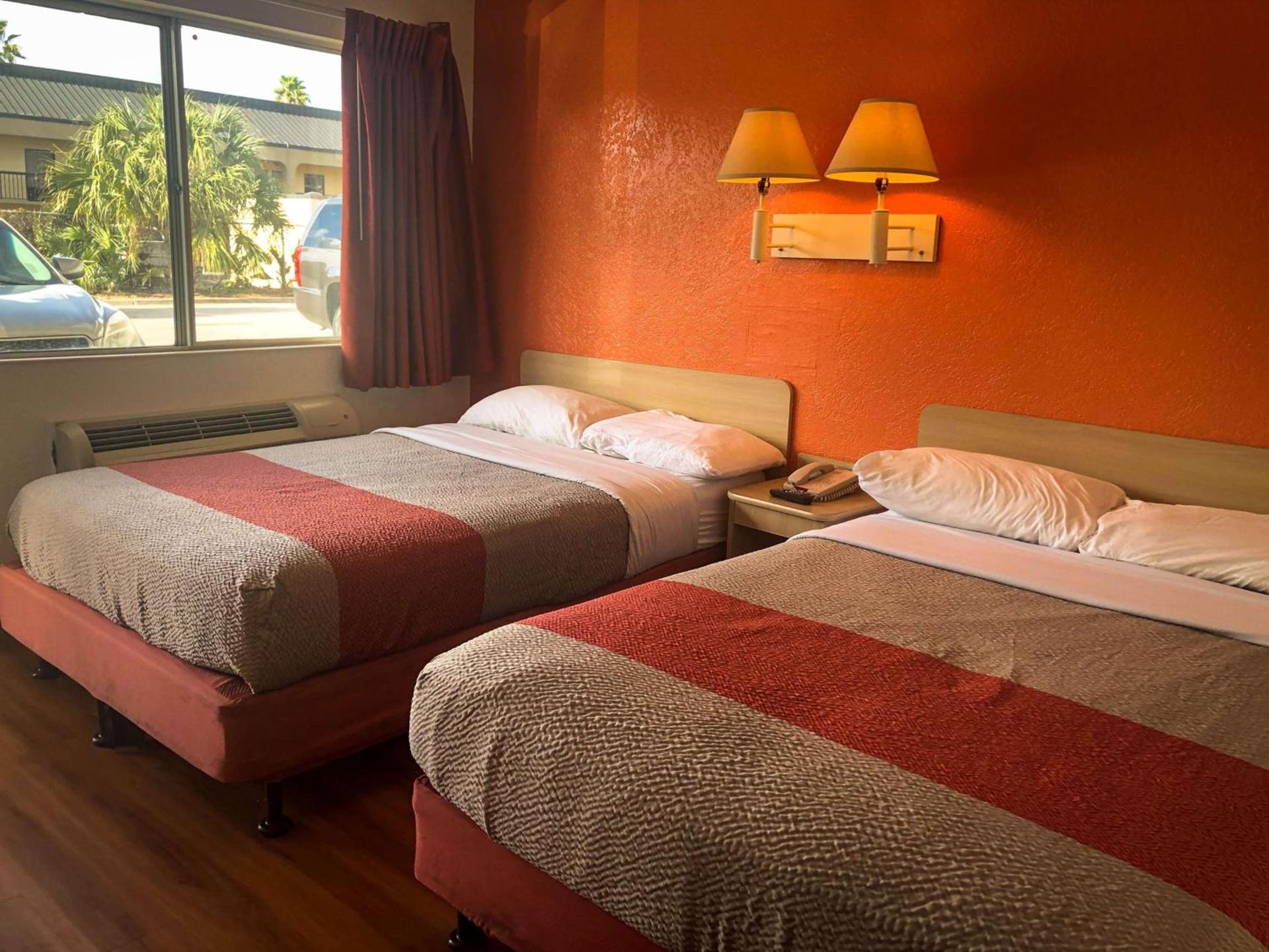 Motel 6-Jacksonville, FL - Orange Park photo 14