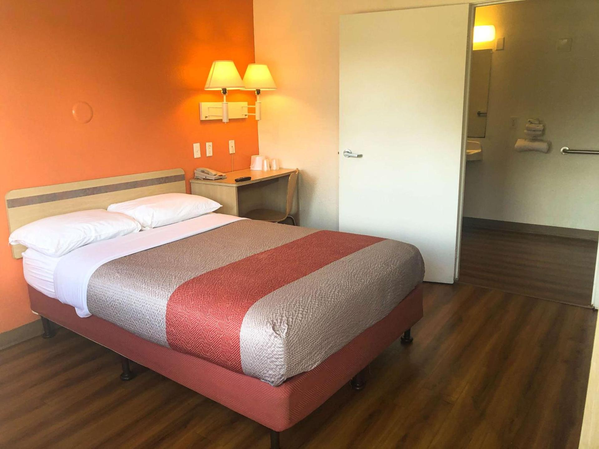 Motel 6-Jacksonville, FL - Orange Park photo 18