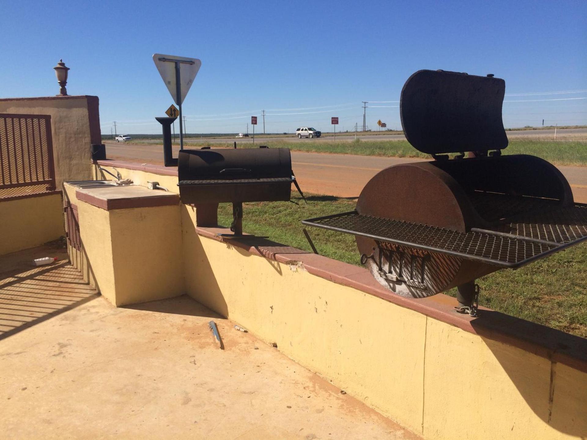 Cotulla Executive Inn photo 10