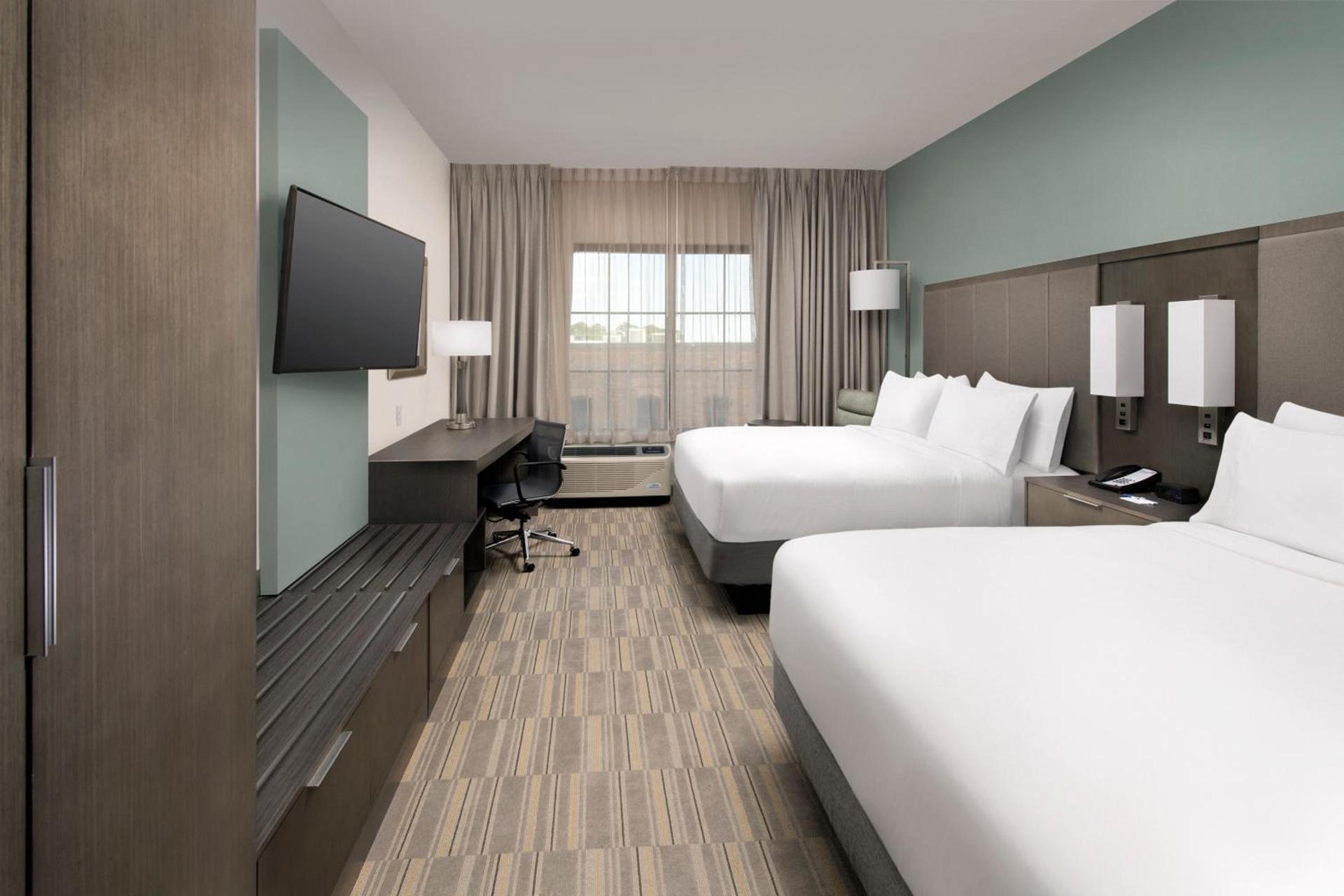 Holiday Inn Express Pensacola Downtown by IHG photo 26