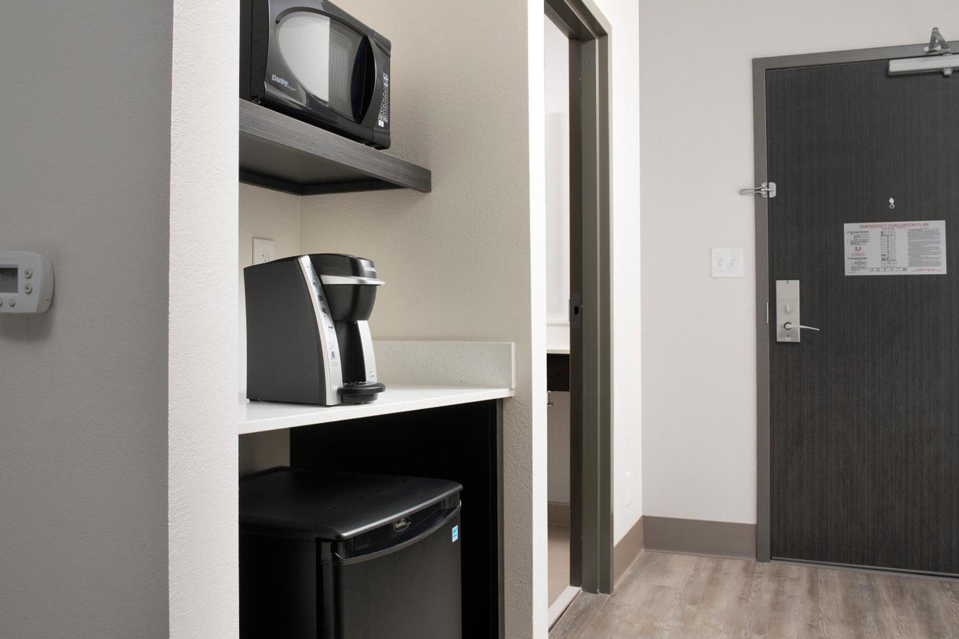 Holiday Inn Express Pensacola Downtown by IHG photo 27
