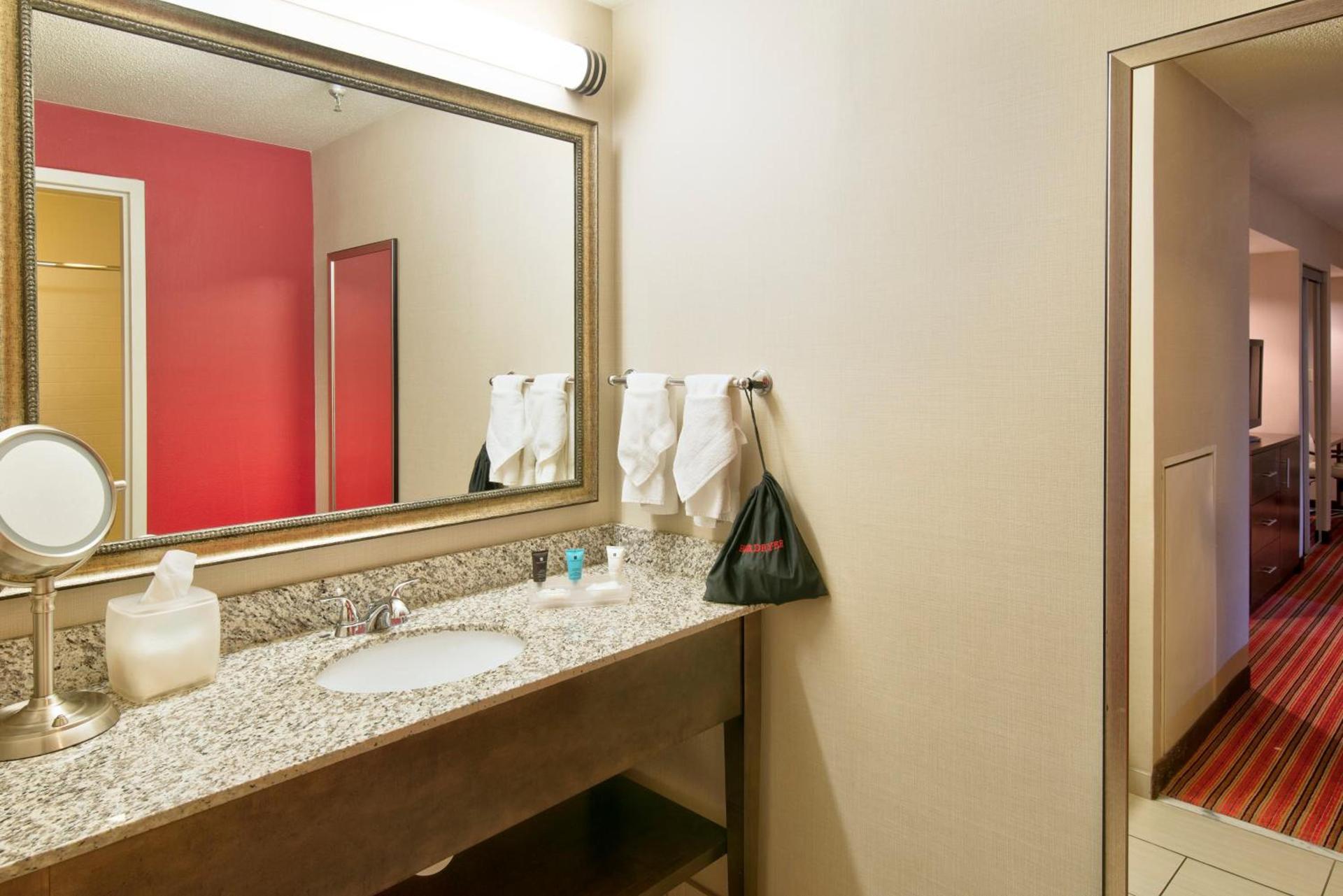 Crowne Plaza Indianapolis-Dwtn-Union Stn by IHG photo 75