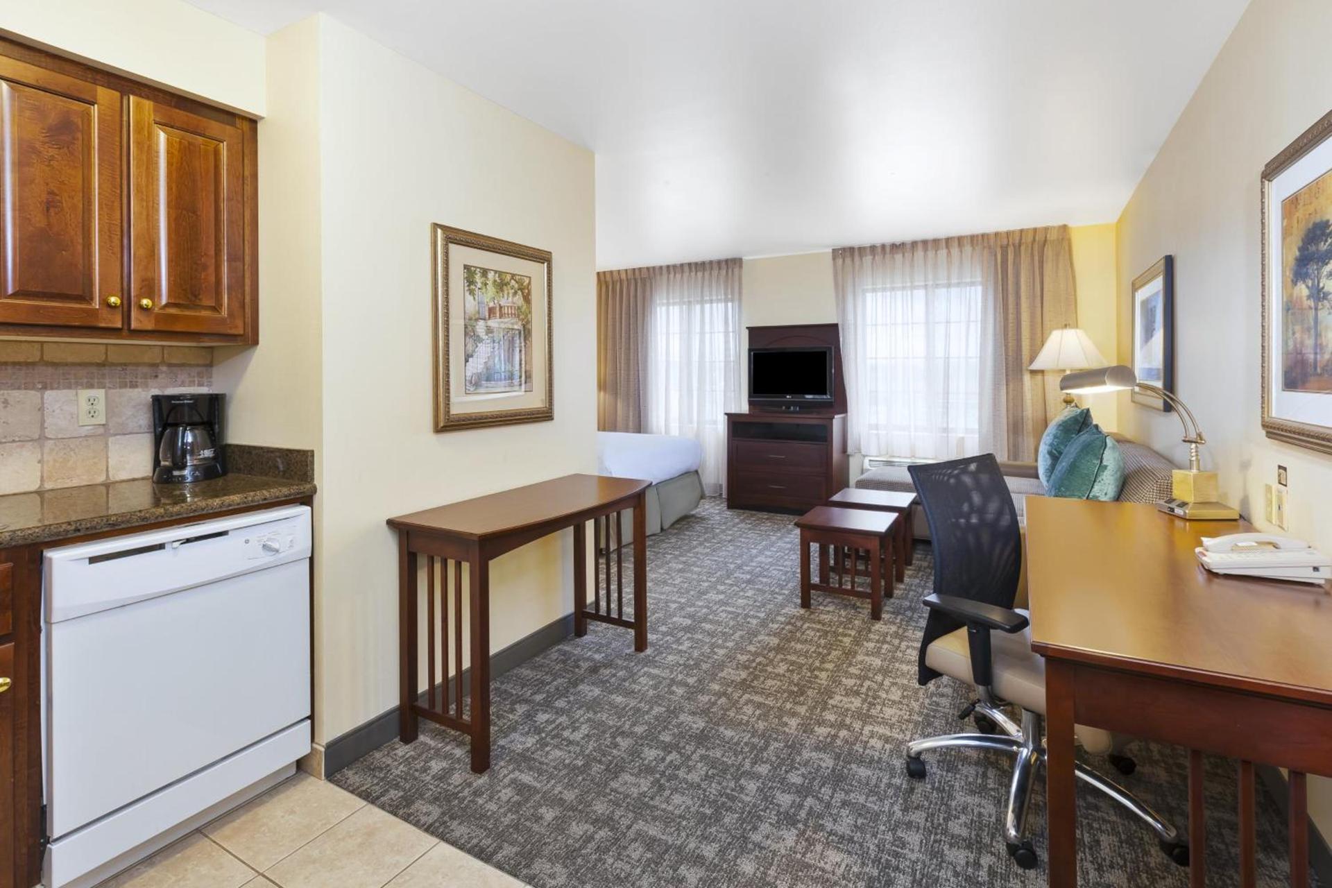 Staybridge Suites Lansing-Okemos by IHG photo 47