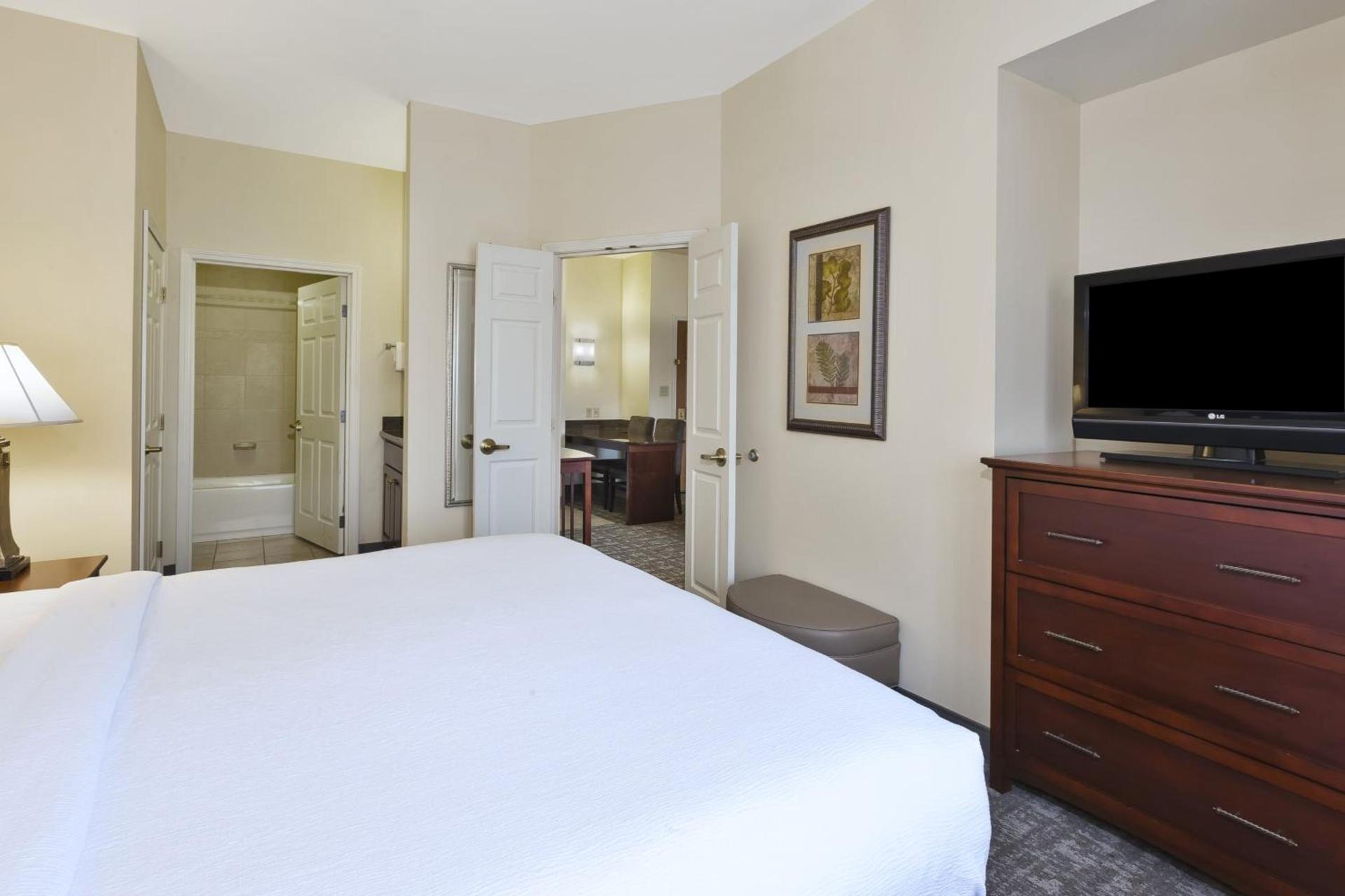 Staybridge Suites Lansing-Okemos by IHG photo 44