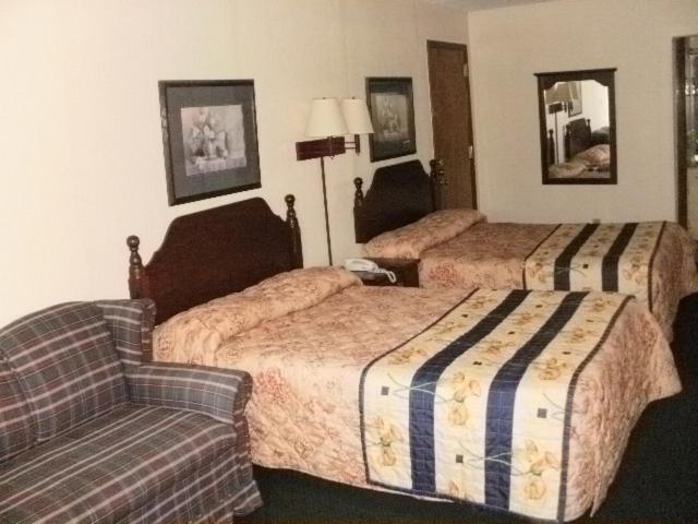 Rodeway Inn — hotel in Whiteville