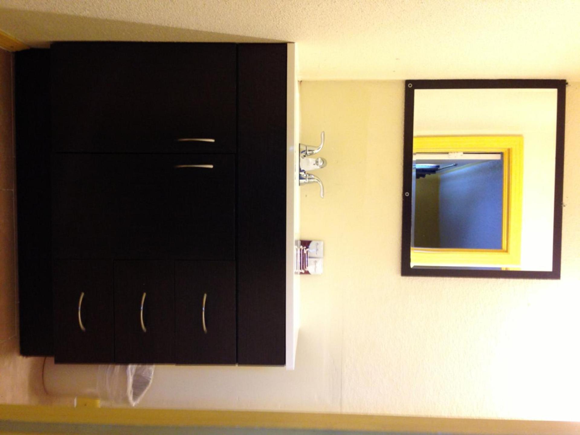Madill Inn photo 14