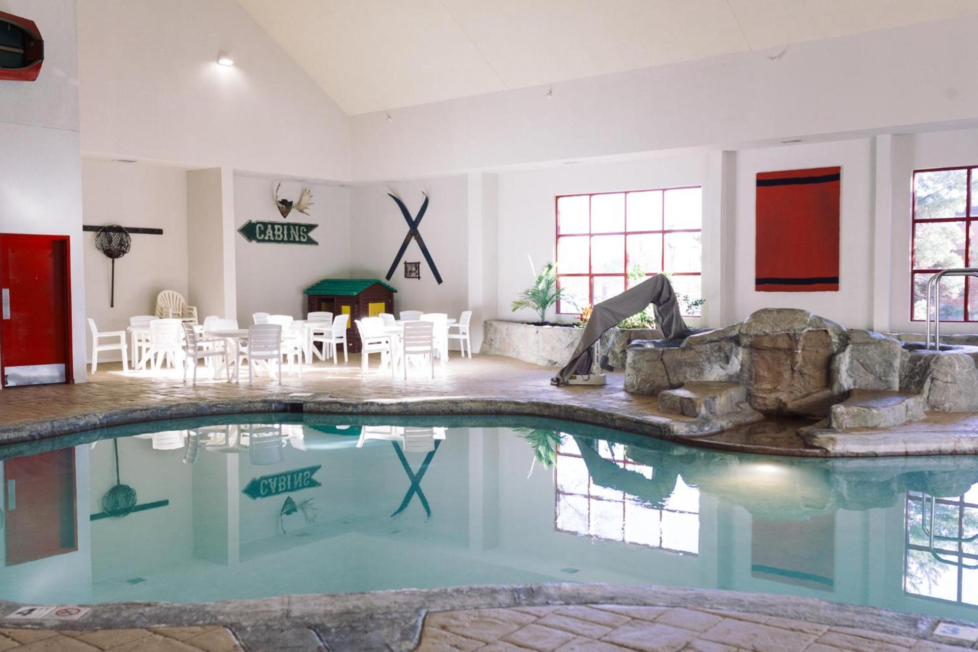 Wildwood Lodge & Suites photo 3