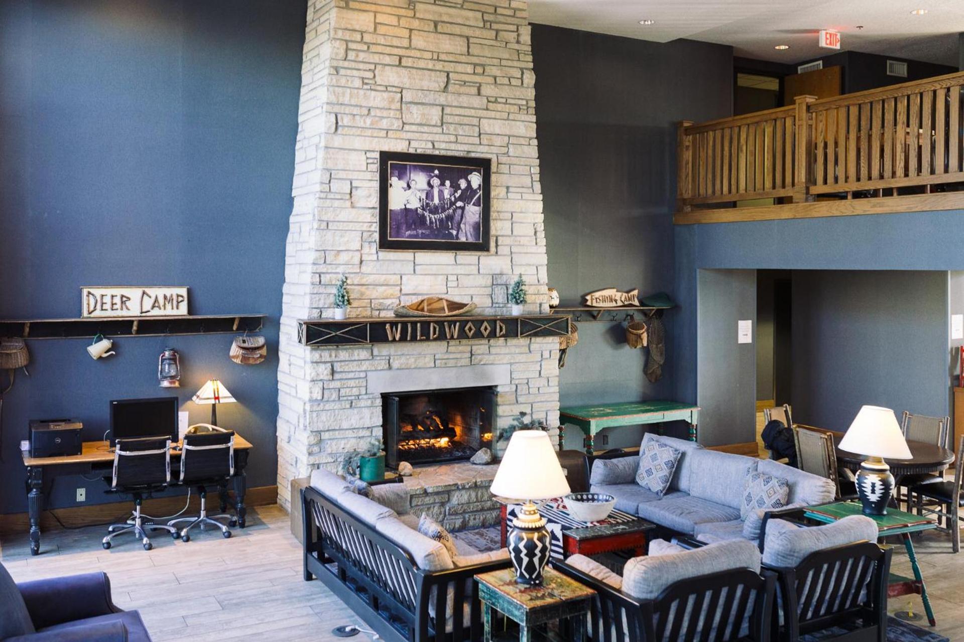 Wildwood Lodge & Suites photo 24