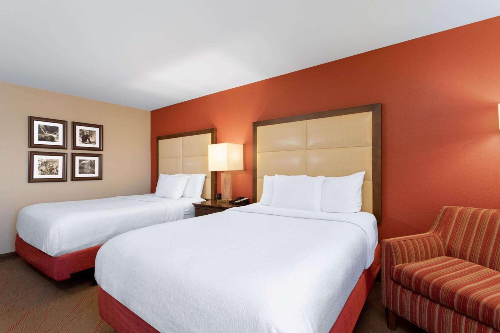La Quinta by Wyndham Pigeon Forge photo 47