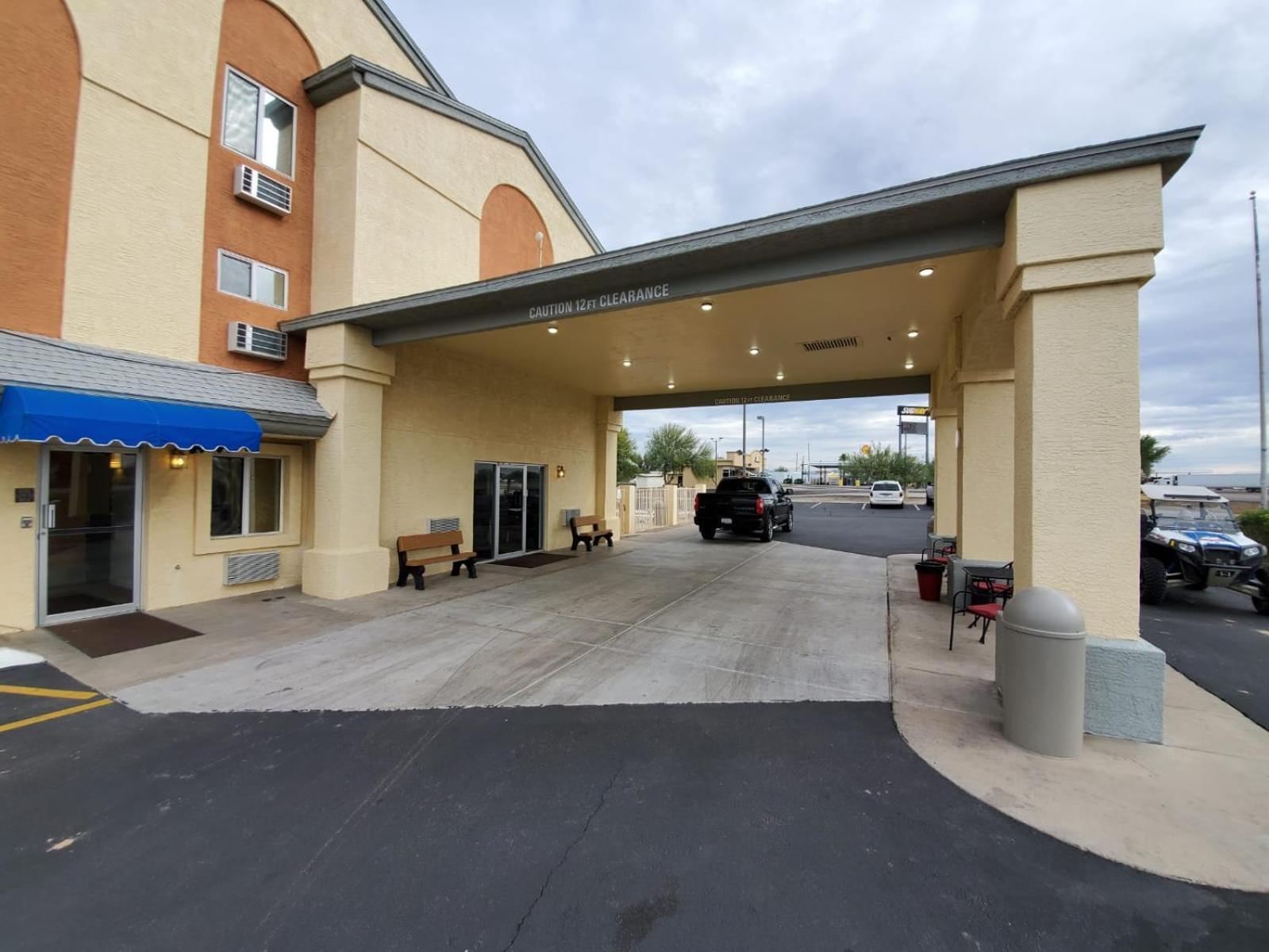 Americas Choice Inn & Suites photo 7