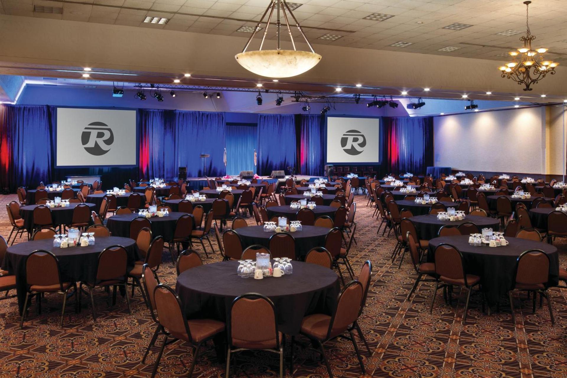 Bismarck Hotel and Conference Center photo 26