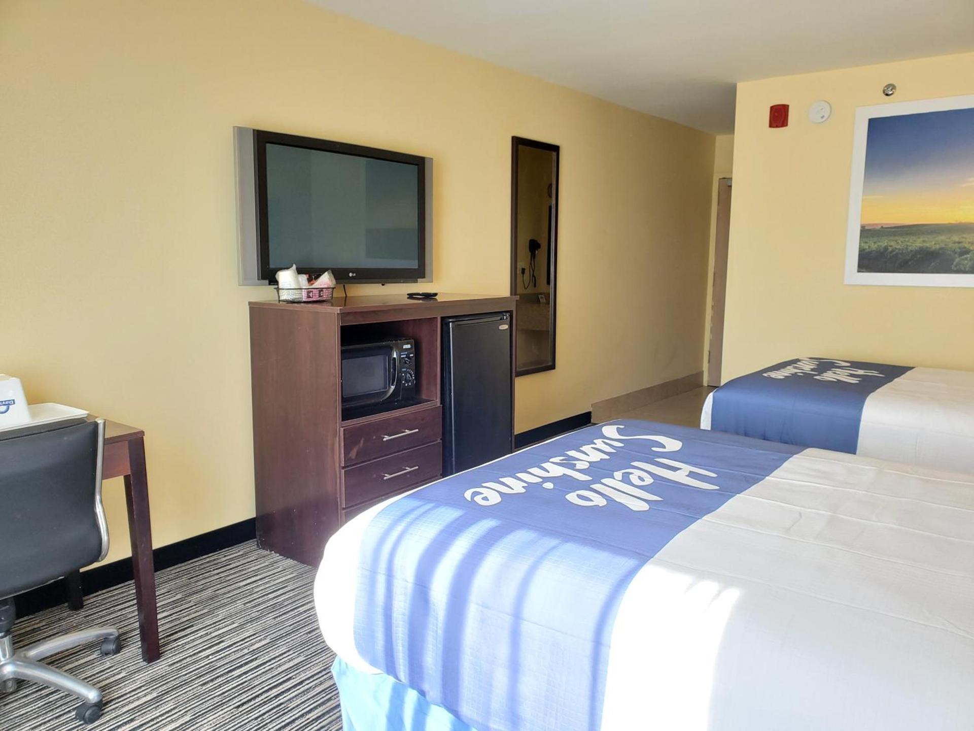 Days Inn by Wyndham Atlanta/Southlake/Morrow photo 15