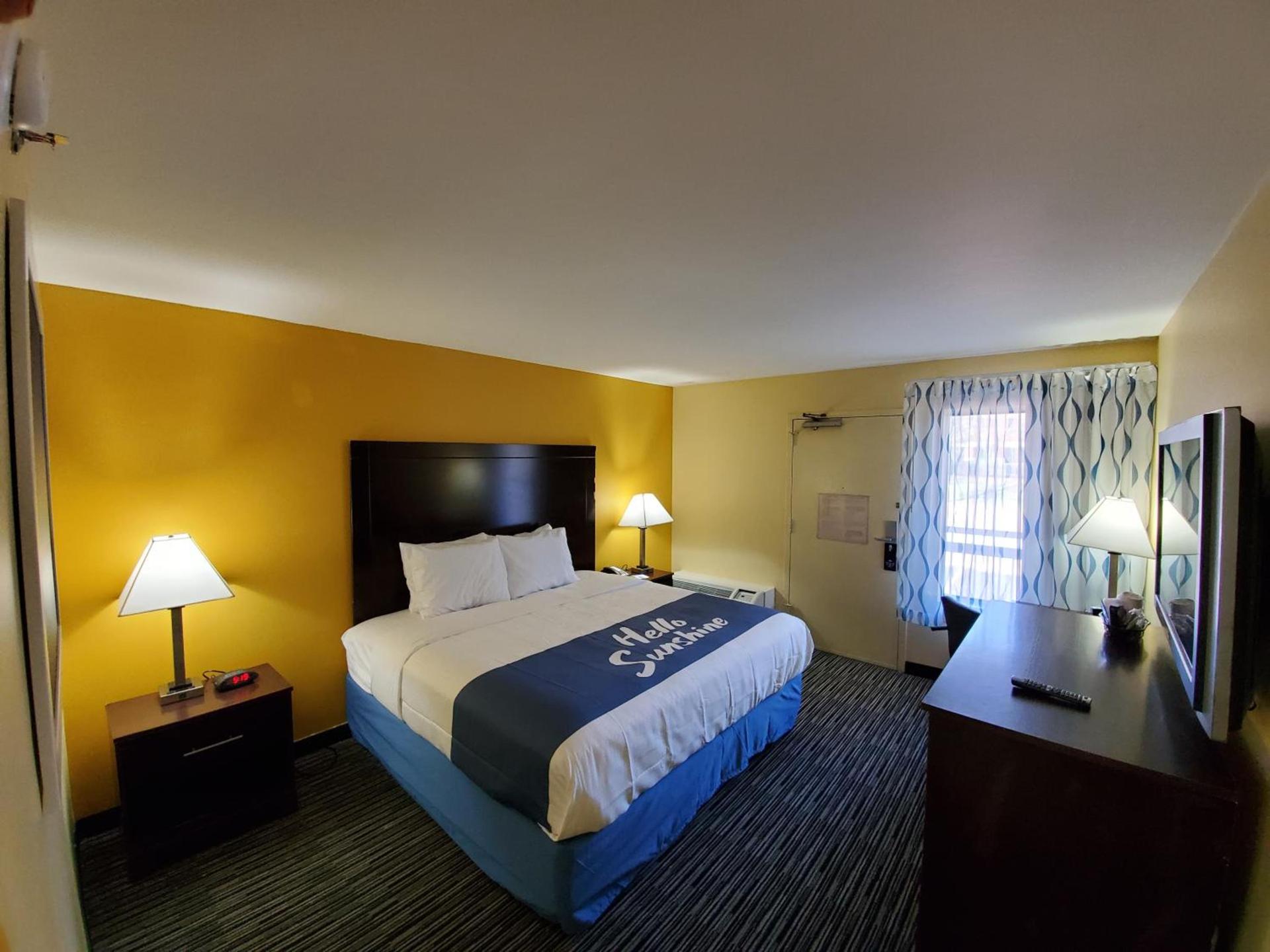 Days Inn by Wyndham Atlanta/Southlake/Morrow photo 13
