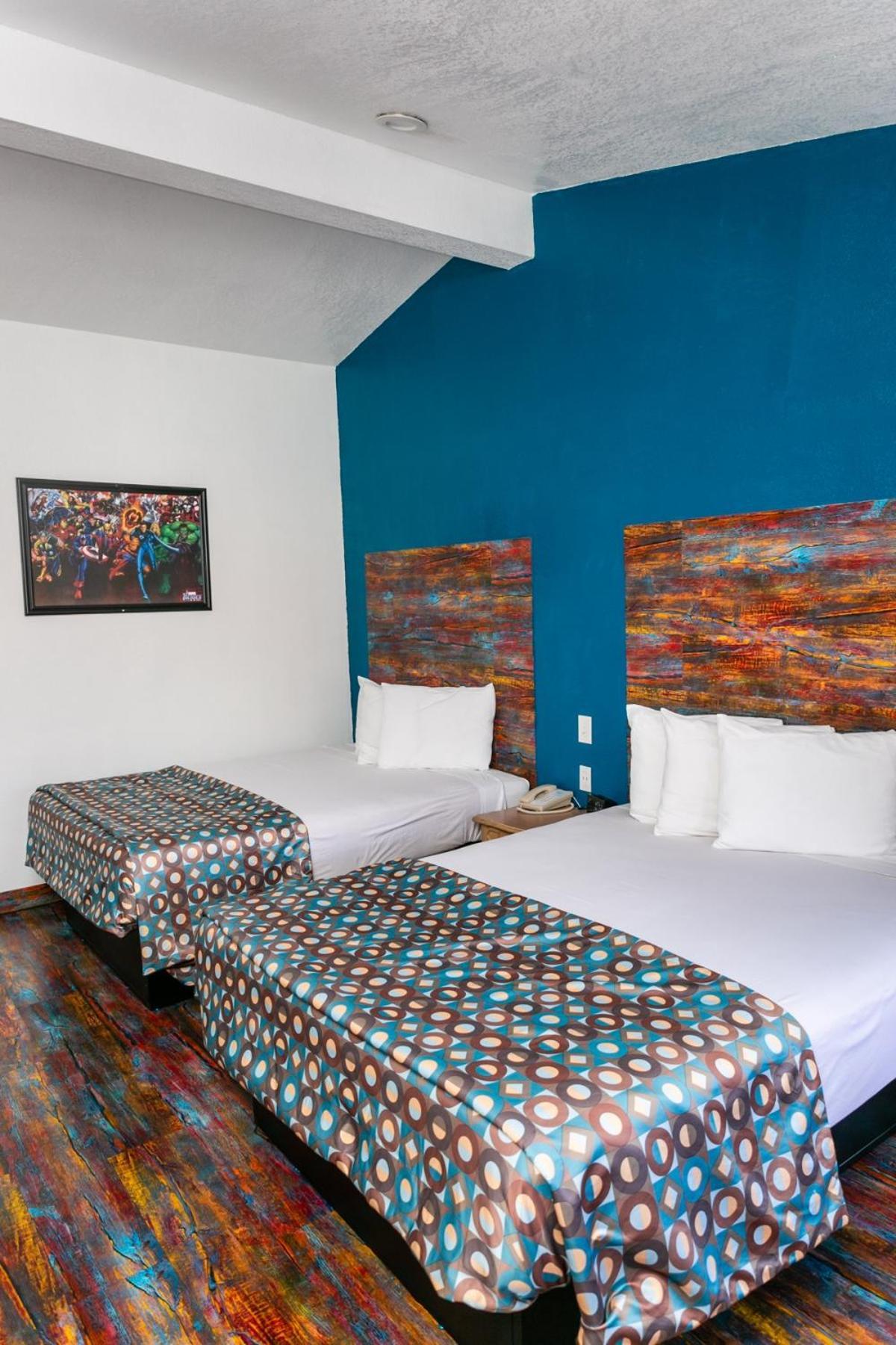 Anaheim Discovery Inn and Suites photo 48