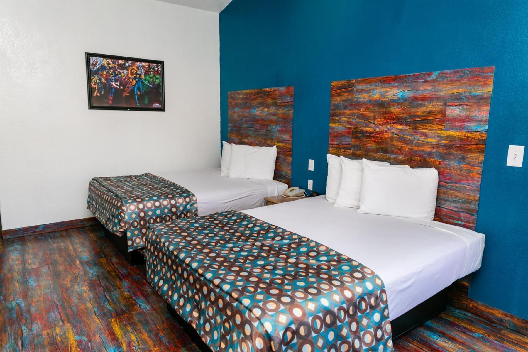 Anaheim Discovery Inn and Suites photo 53