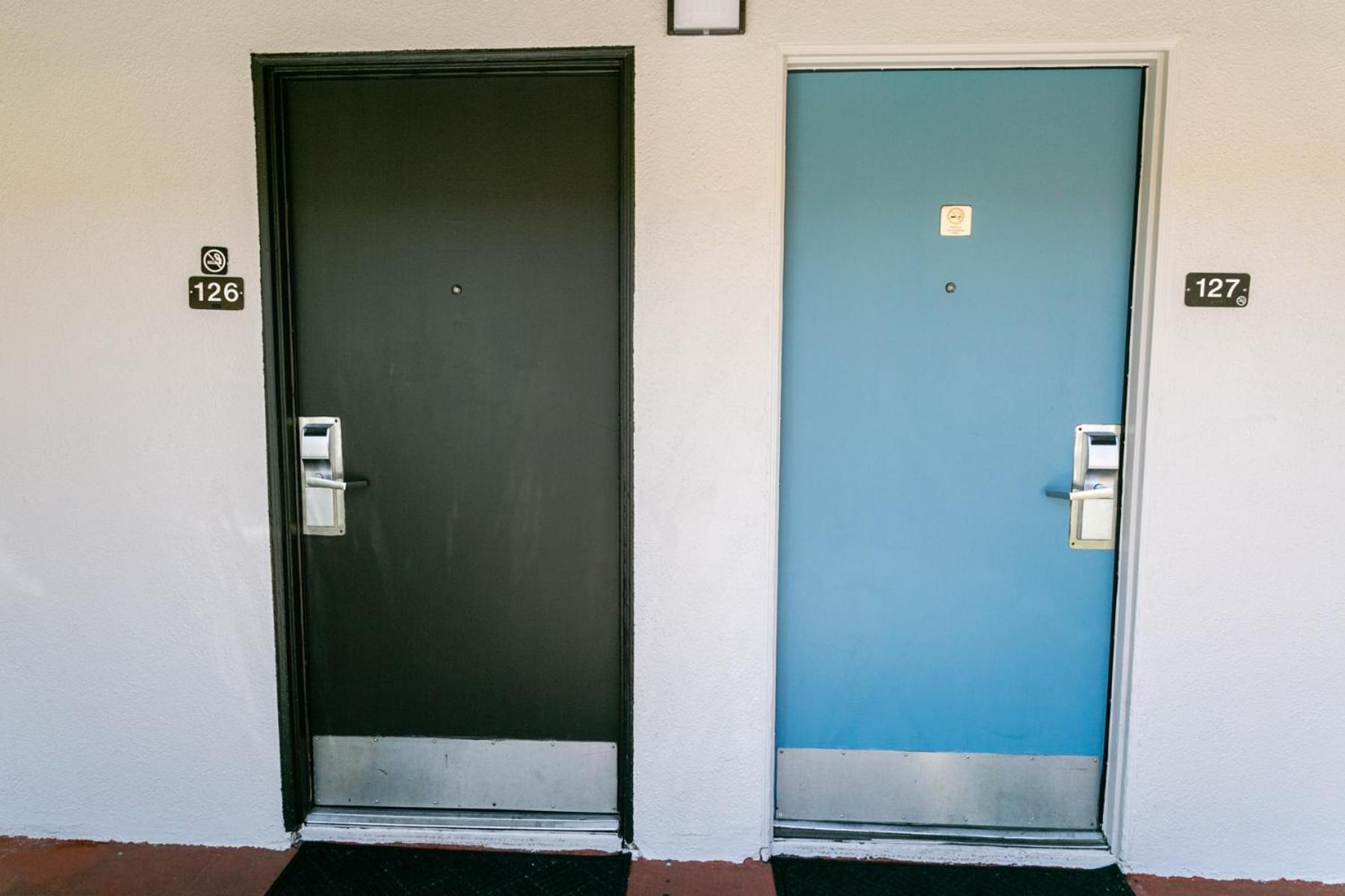 Anaheim Discovery Inn and Suites photo 62