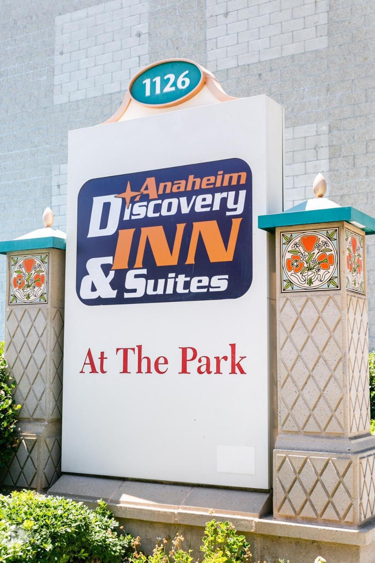 Anaheim Discovery Inn and Suites photo 74