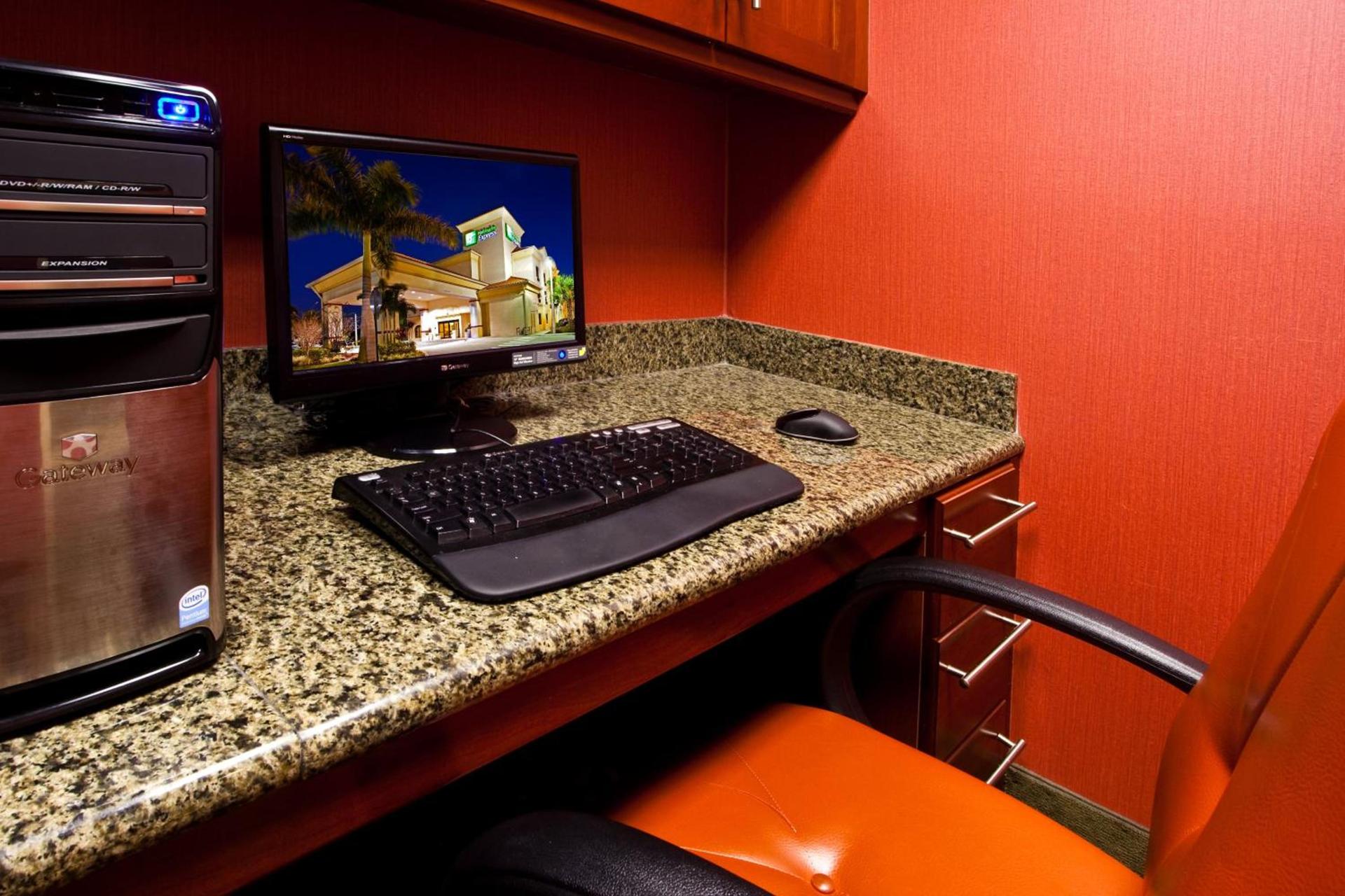 Holiday Inn Express Stuart by IHG photo 2