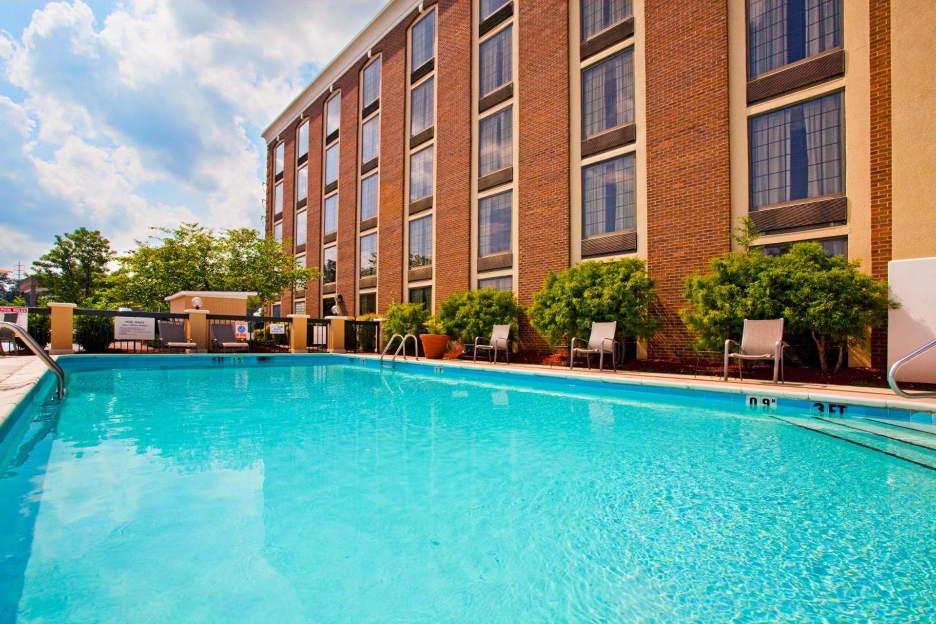 Holiday Inn Express Winston-Salem Medical Ctr Area photo 19