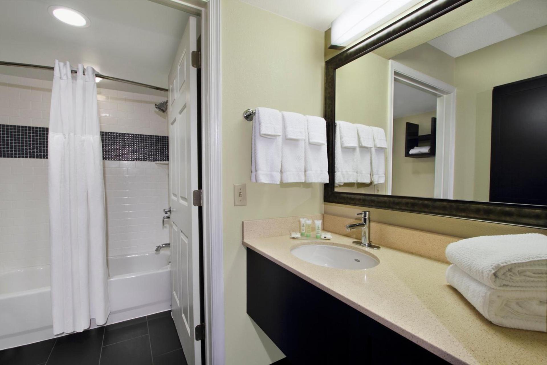 Staybridge Suites Tysons - McLean by IHG photo 34