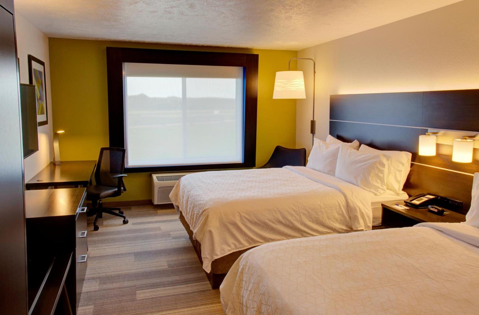 Holiday Inn Express & Suites Le Mars by IHG photo 28