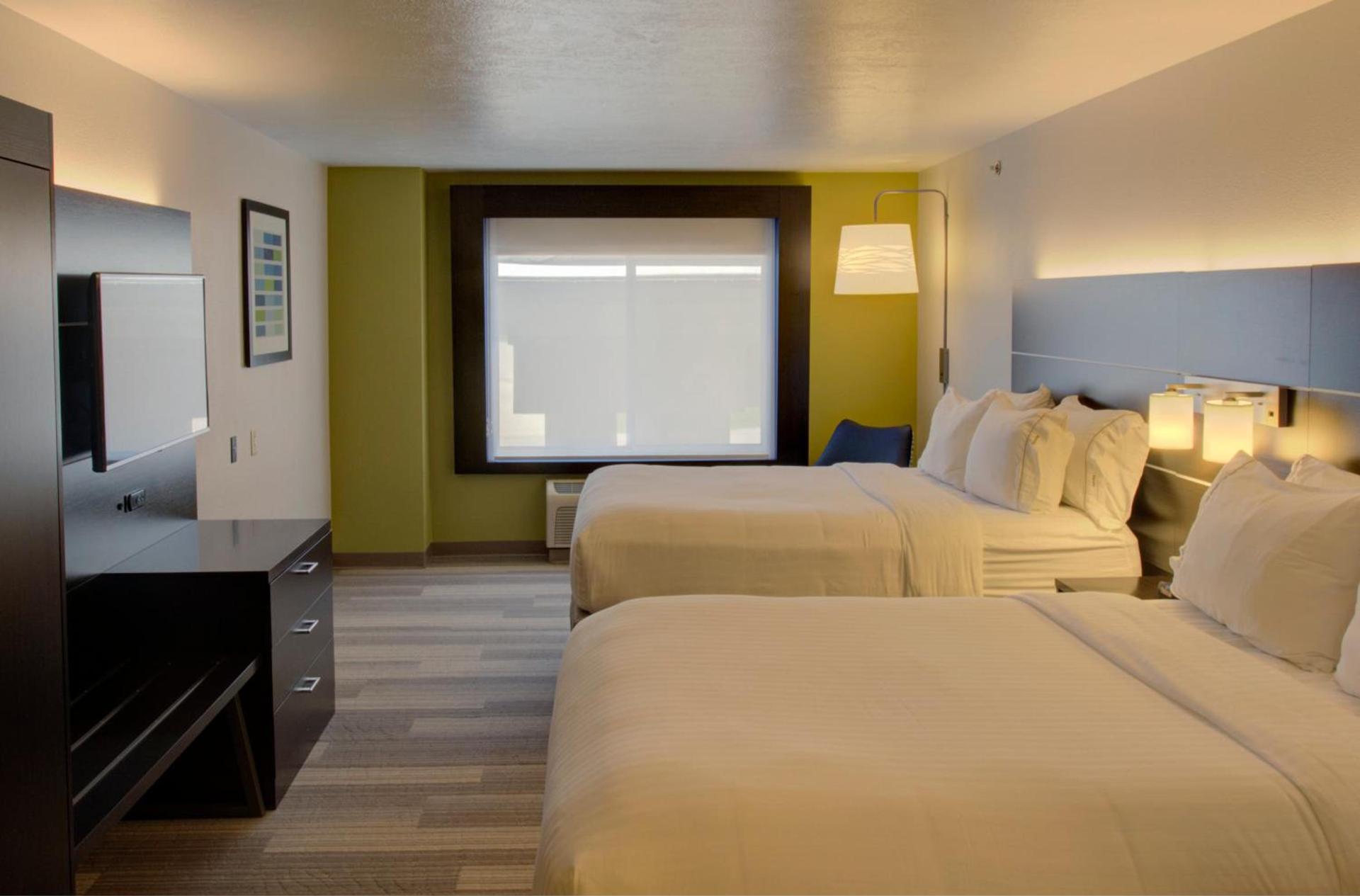 Holiday Inn Express & Suites Le Mars by IHG photo 36