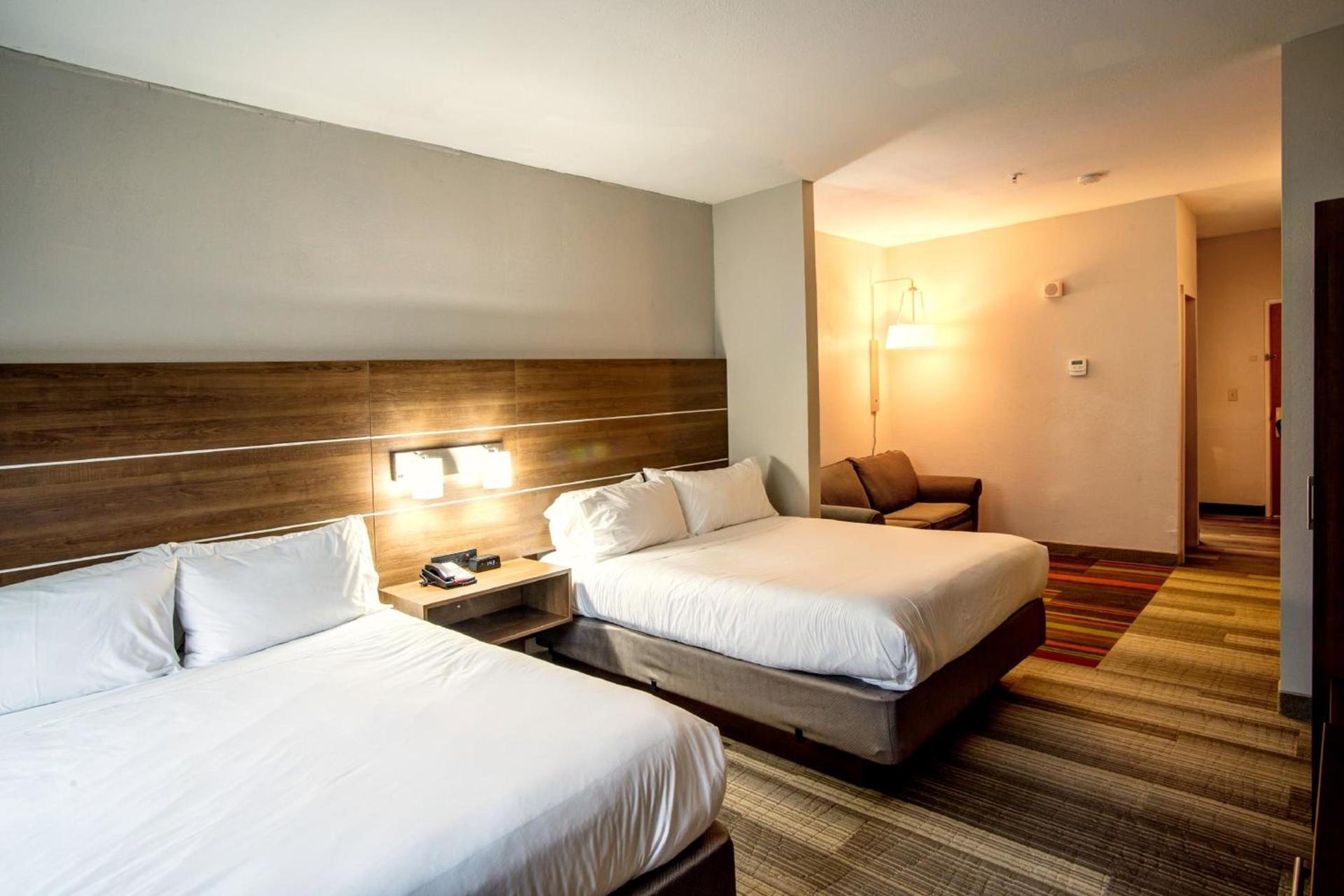 Holiday Inn Express La Plata by IHG photo 22