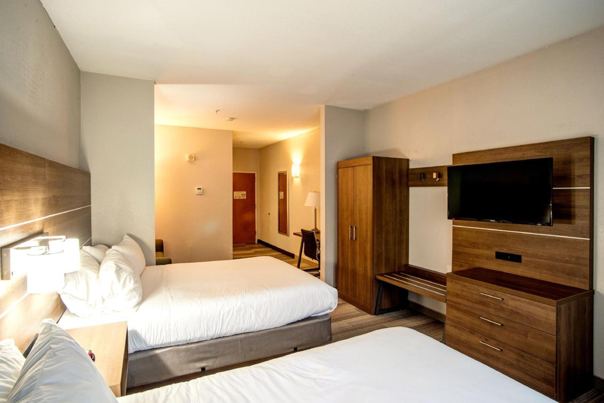 Holiday Inn Express La Plata by IHG photo 33