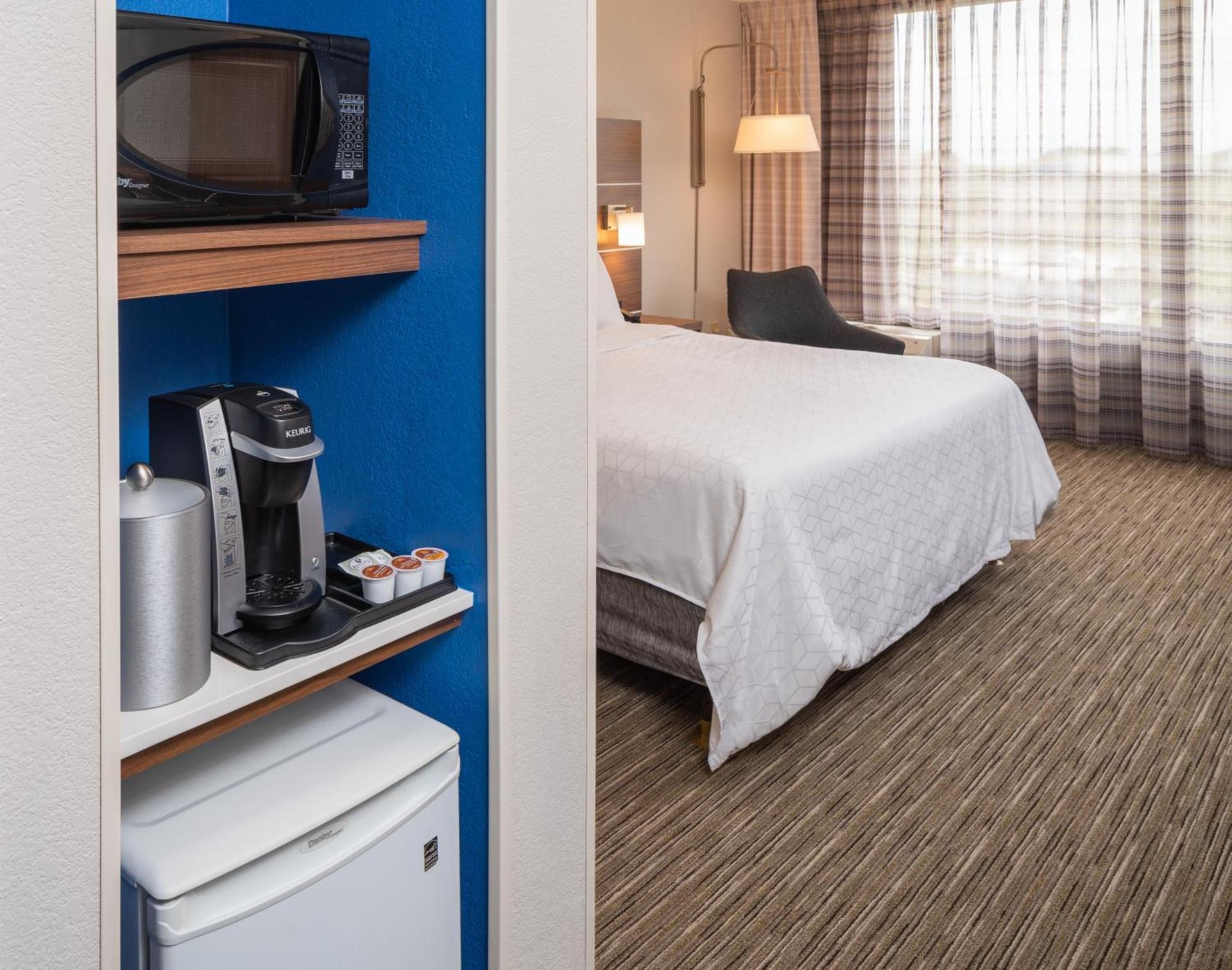 Holiday Inn Express Boca Raton - West by IHG photo 43