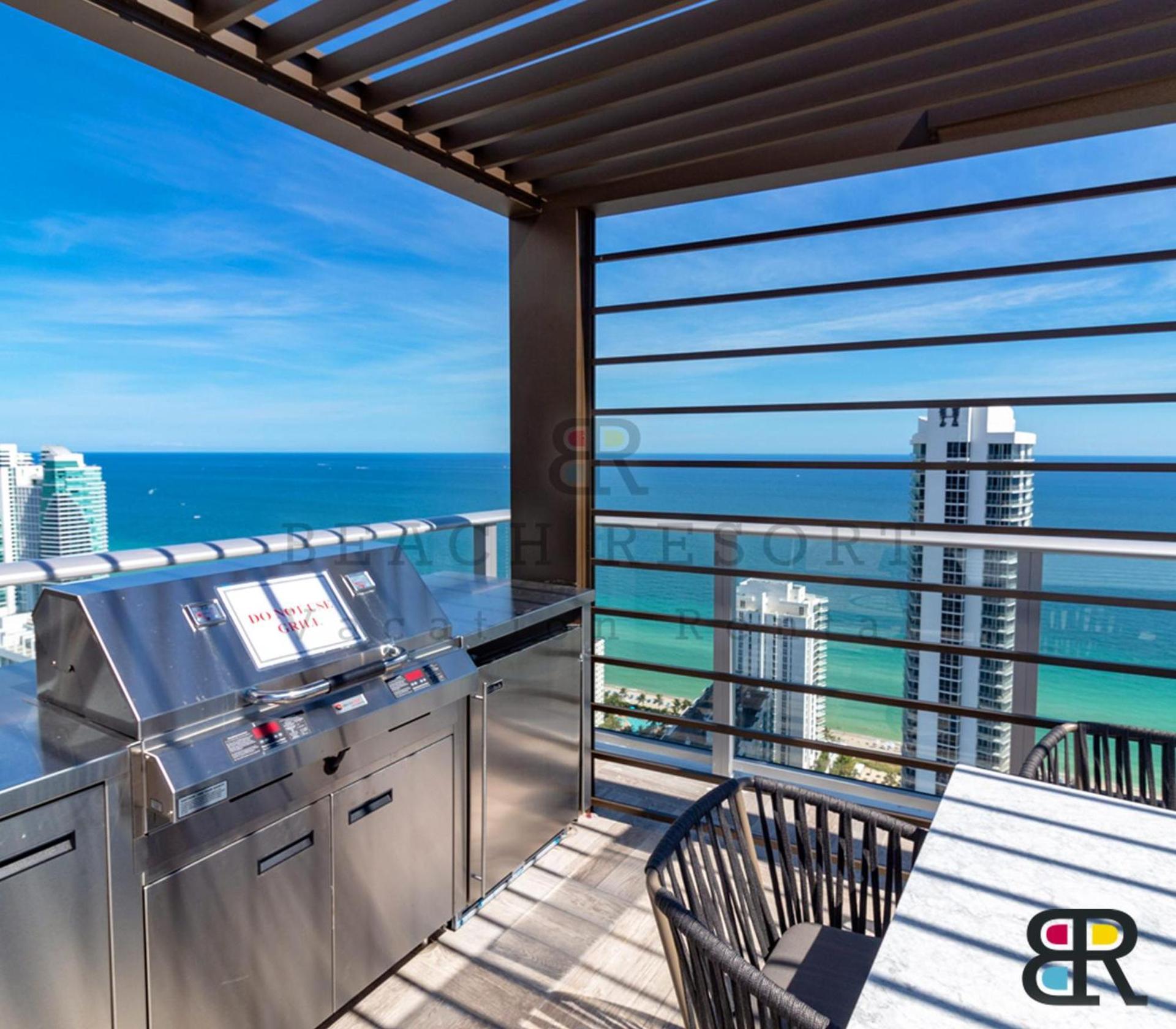 HYDE Beach House Apartments photo 61