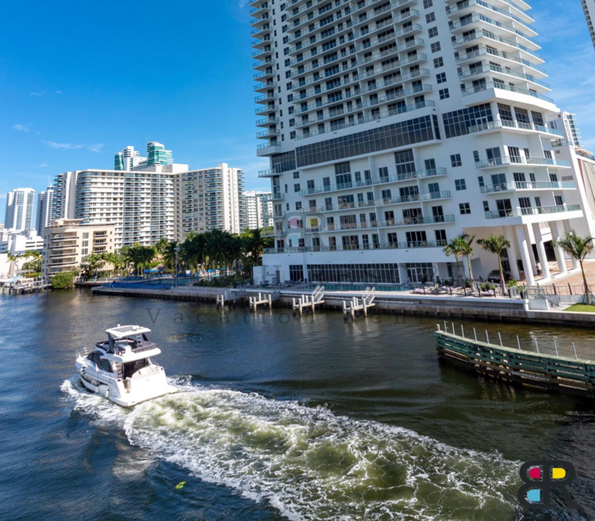 HYDE Beach House Apartments photo 63