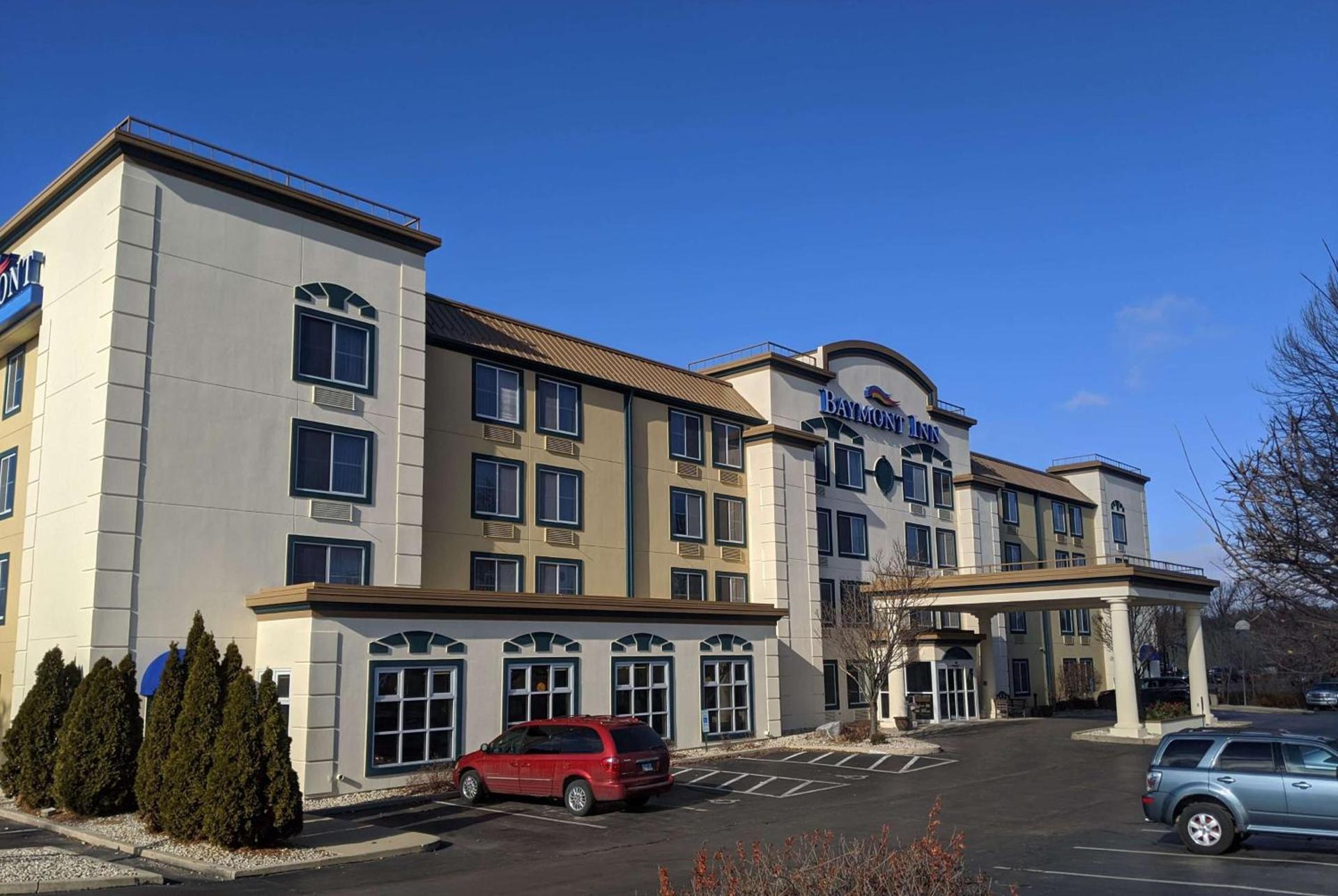 Baymont by Wyndham Rockford — hotel in Rockford